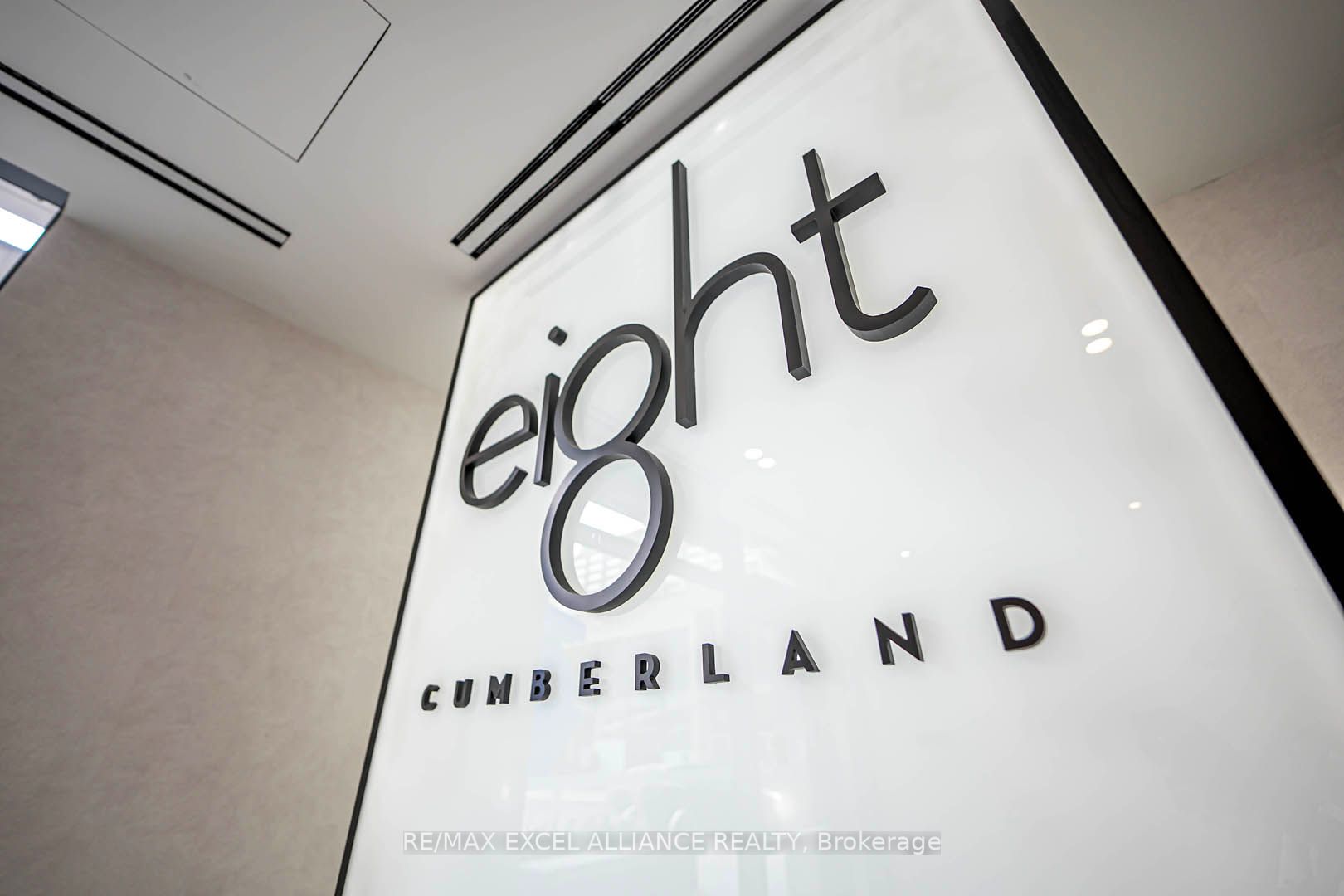 8 Cumberland Street 2302, Toronto, ON M4W 0B6 photo 5