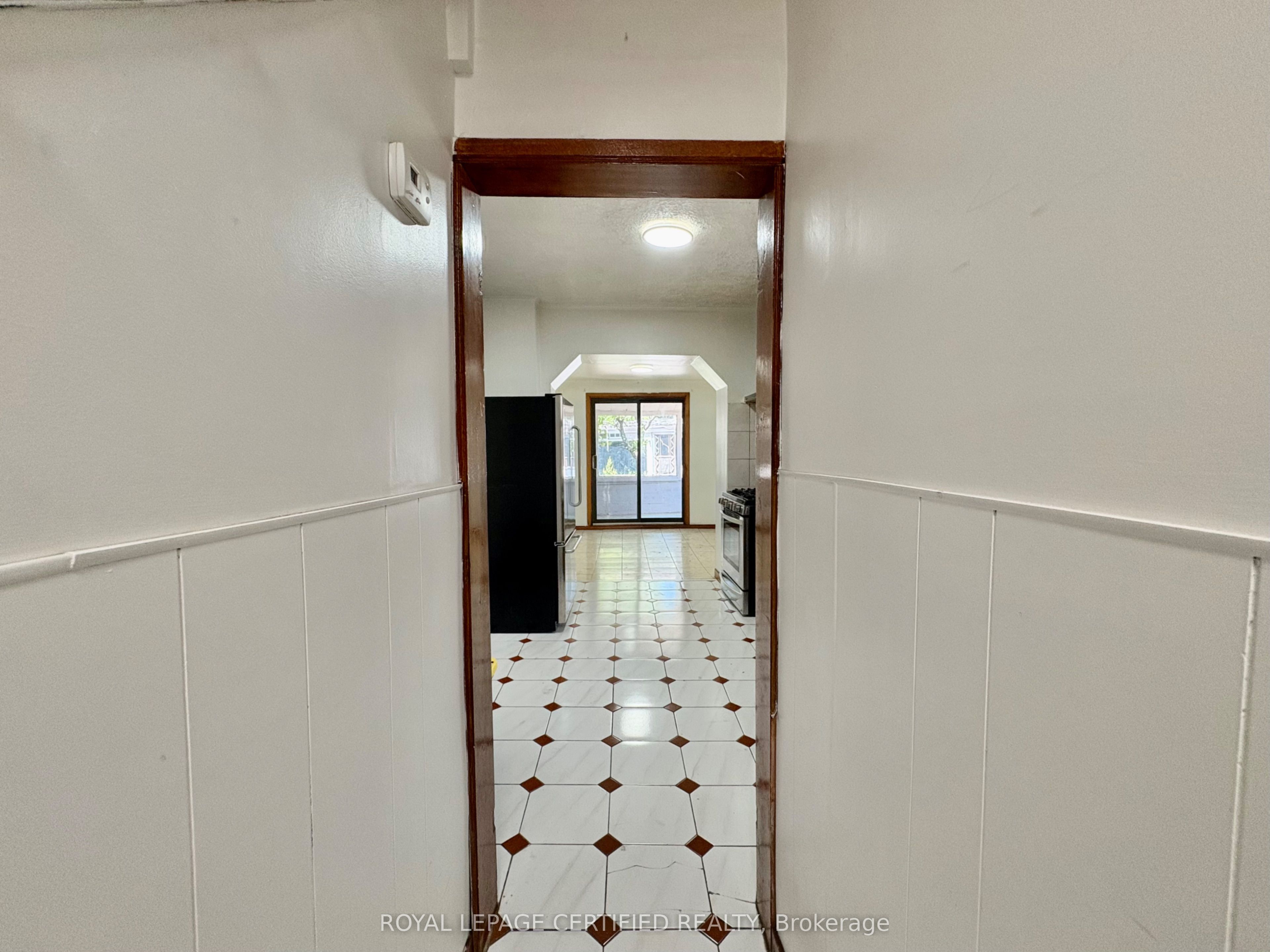 36 Mitchell Avenue, Toronto, ON M6J 1B9 photo 3