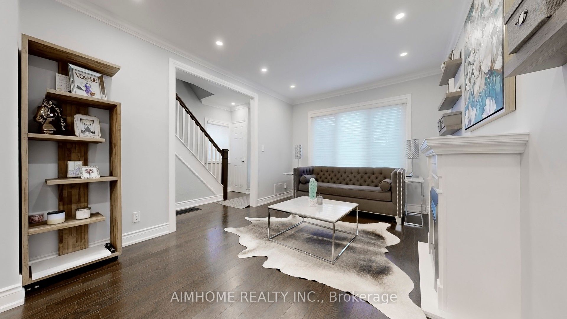 39 Brentcliffe Road, Toronto, ON M4G 3Y4 photo 3