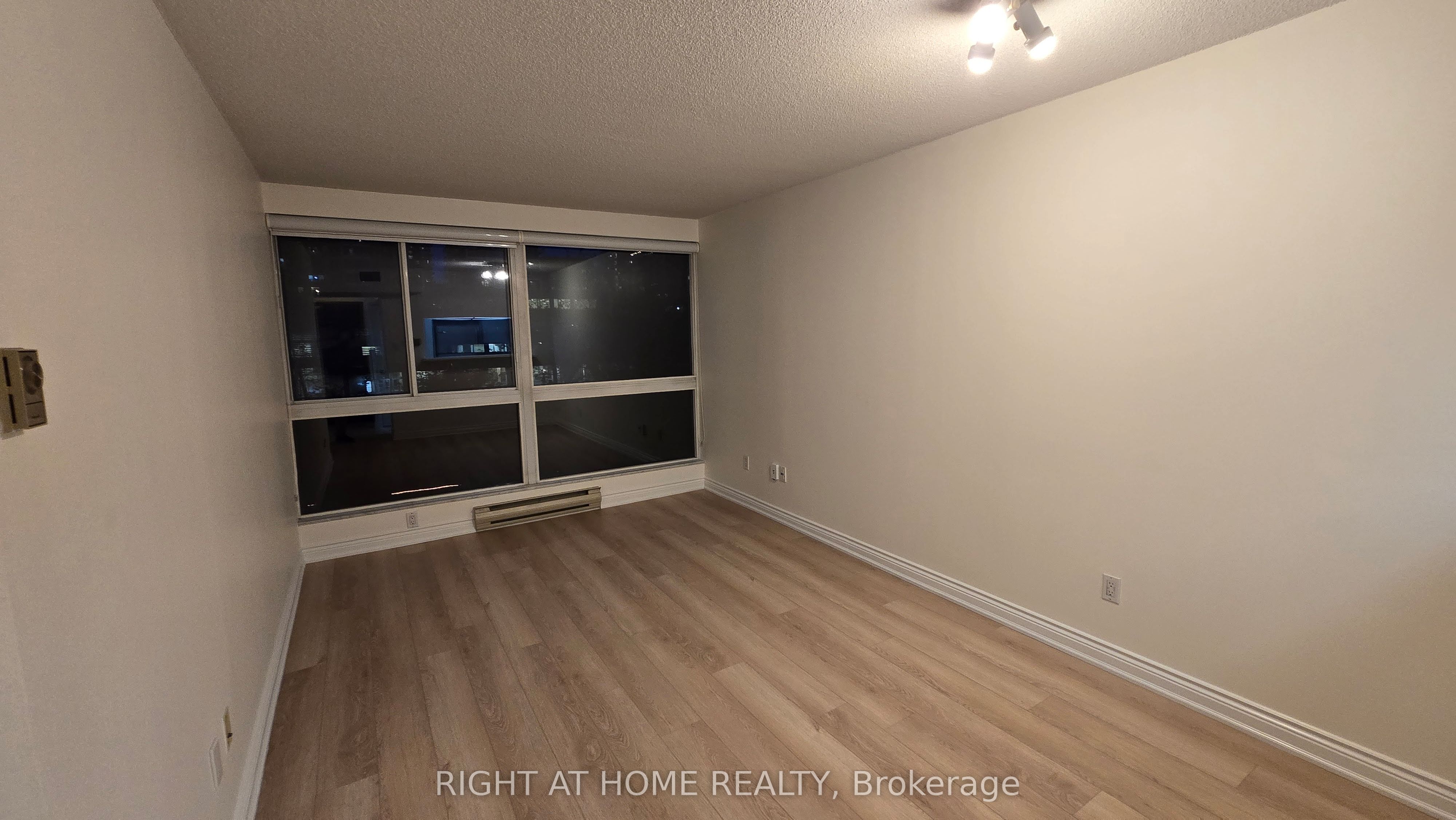7 Broadway Avenue 311, Toronto, ON M4P 3C5 photo 4