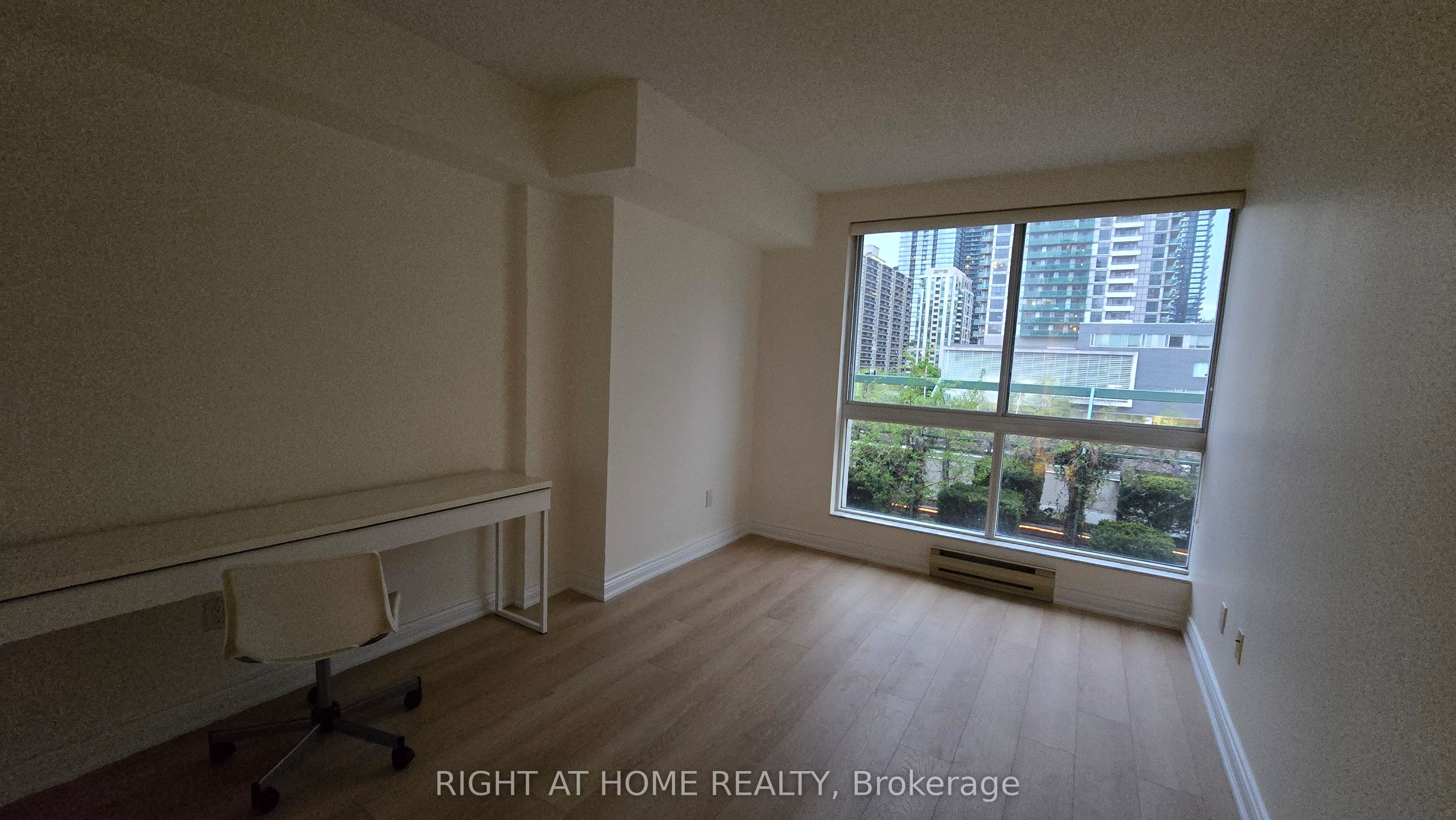 7 Broadway Avenue 311, Toronto, ON M4P 3C5 photo 5
