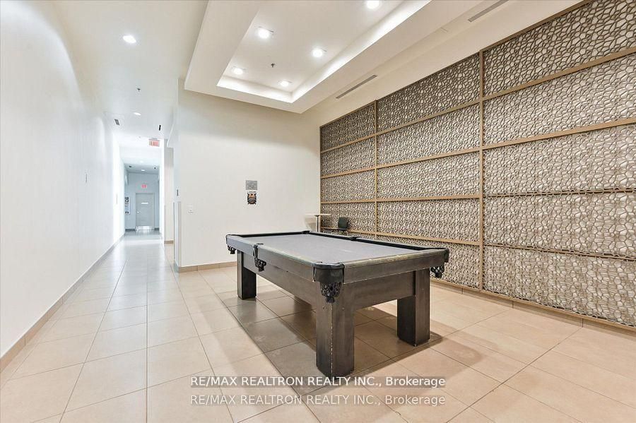 15 Singer Court 1110, Toronto, ON M2K 0B4 photo 5