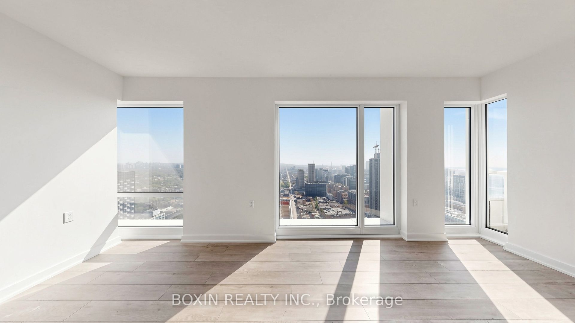 88 Queen Street 4303, Toronto, ON M5C 0B6 photo 3