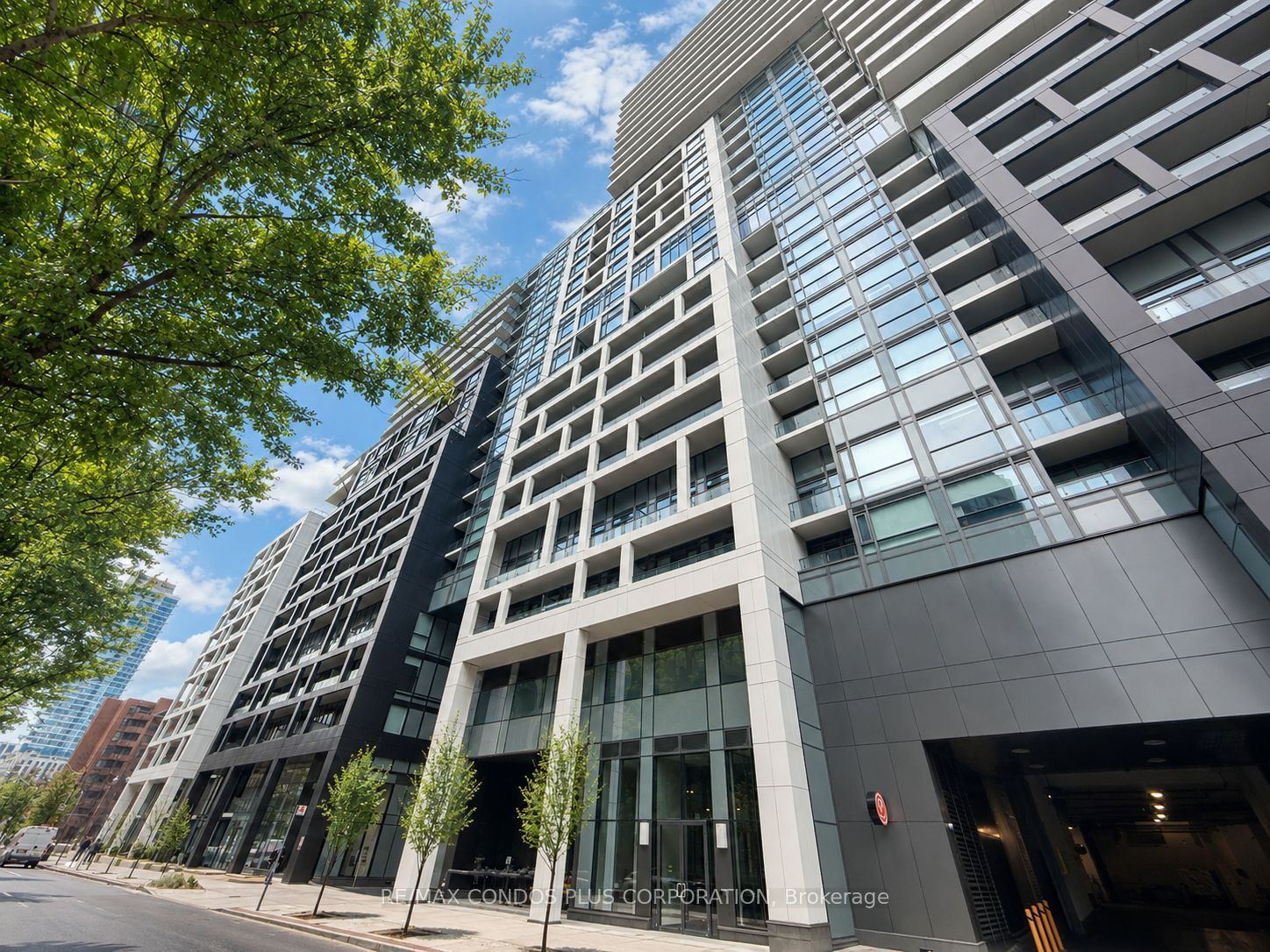 60 Princess Street 1113, Toronto, ON M5A 2C7