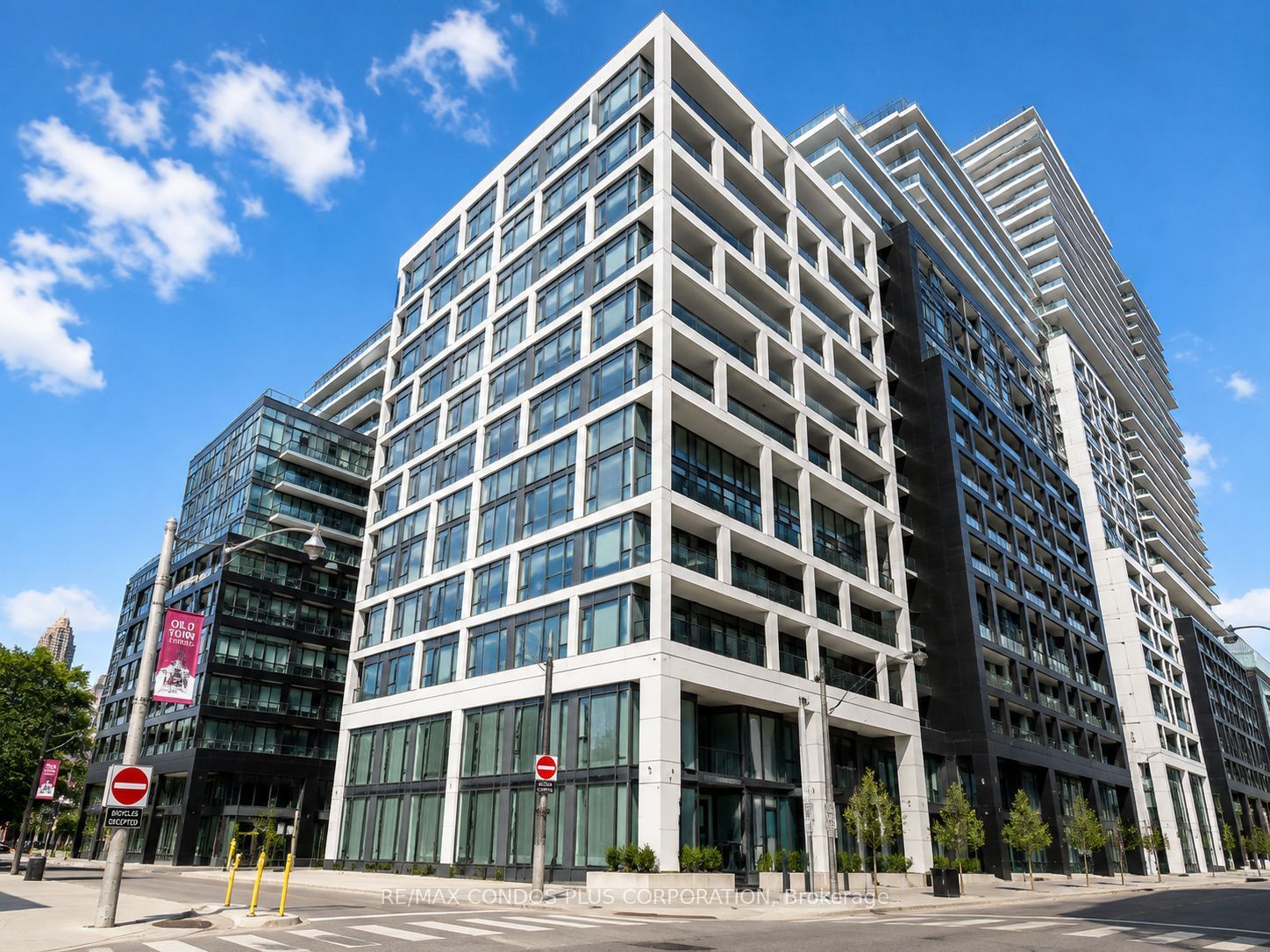 60 Princess Street 1113, Toronto, ON M5A 2C7 photo 2