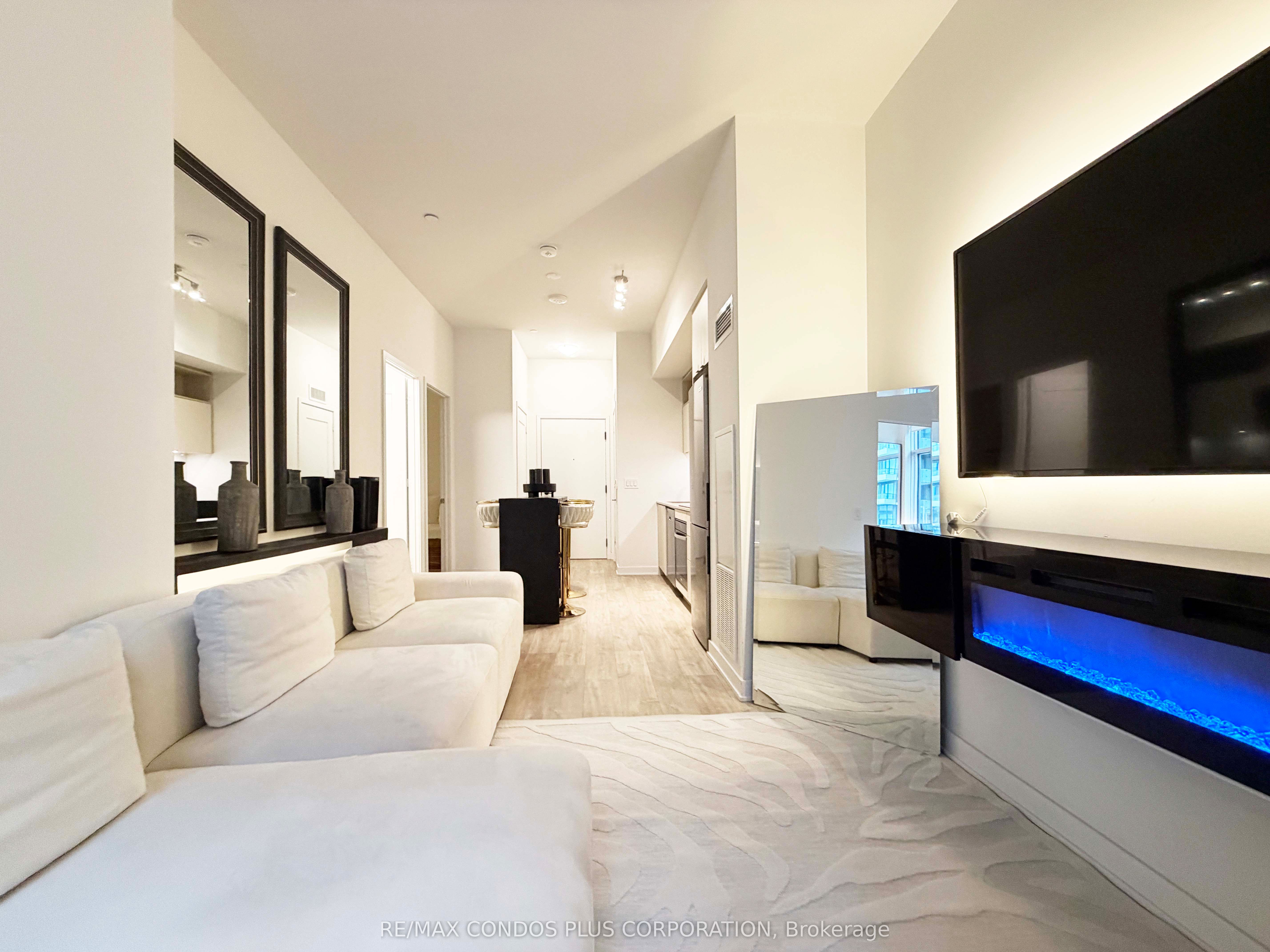 60 Princess Street 1113, Toronto, ON M5A 2C7 photo 3