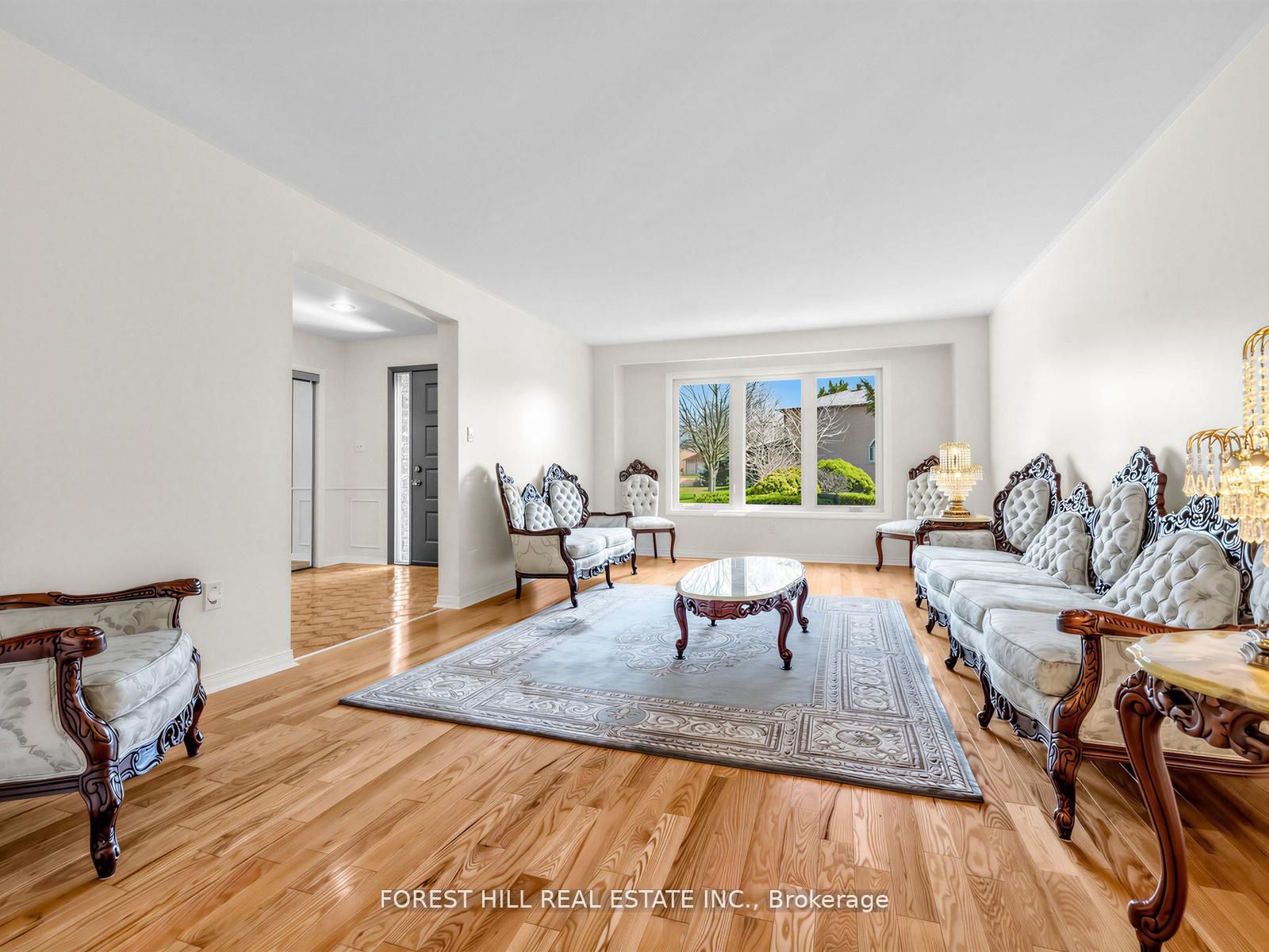 32 Saddletree Drive, Toronto, ON M2H 3L3 photo 4