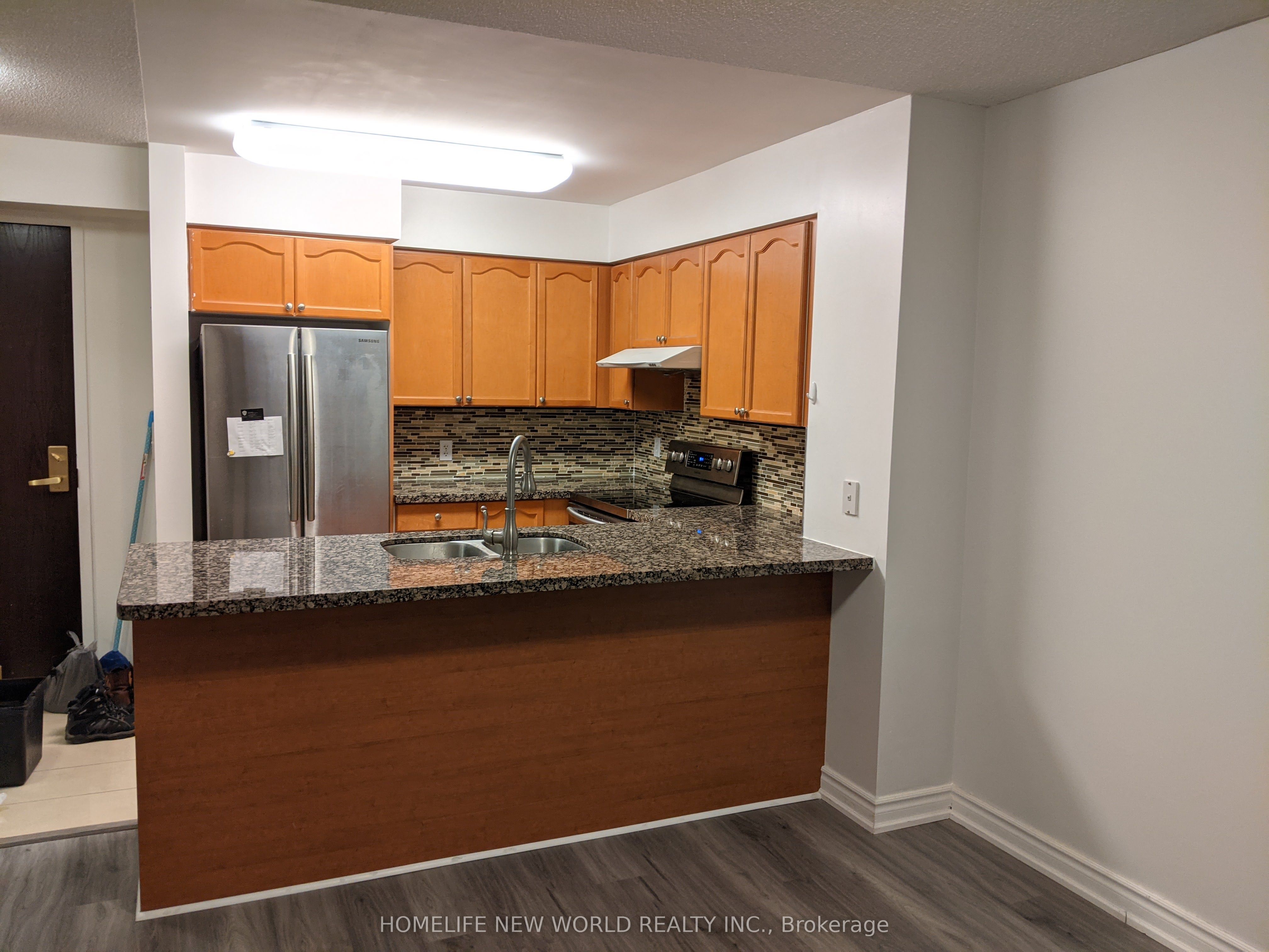 23 Hollywood Avenue 603, Toronto, ON M2N 7L8 photo 2