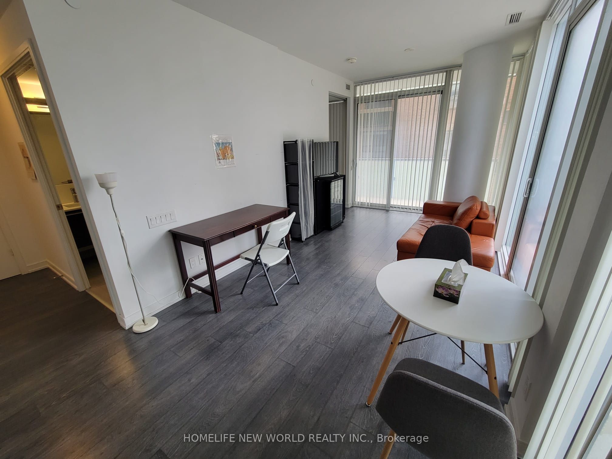 28 Wellesley Street E 507, Toronto, ON M4Y 0C4 photo 4