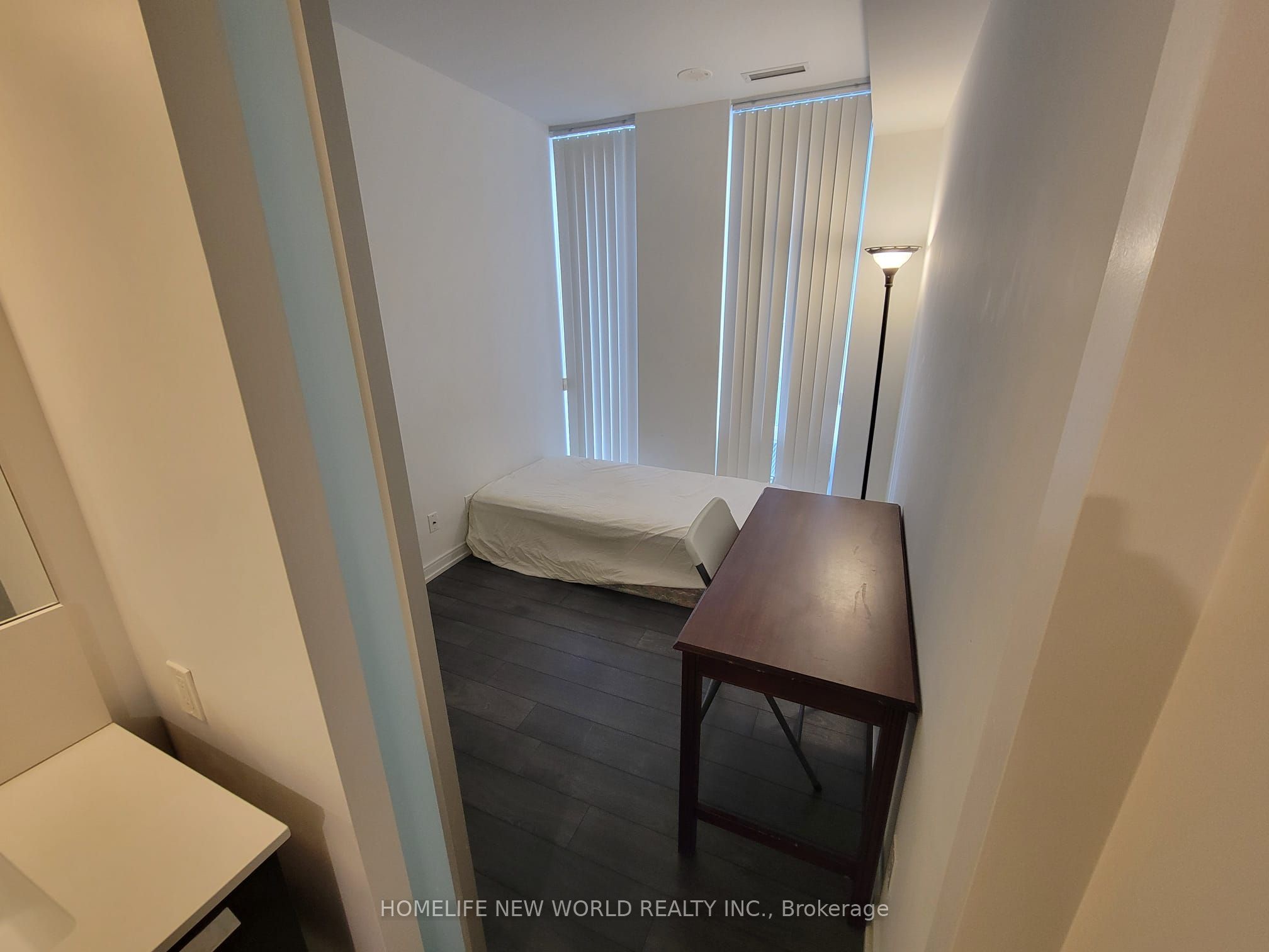 28 Wellesley Street E 507, Toronto, ON M4Y 0C4 photo 5