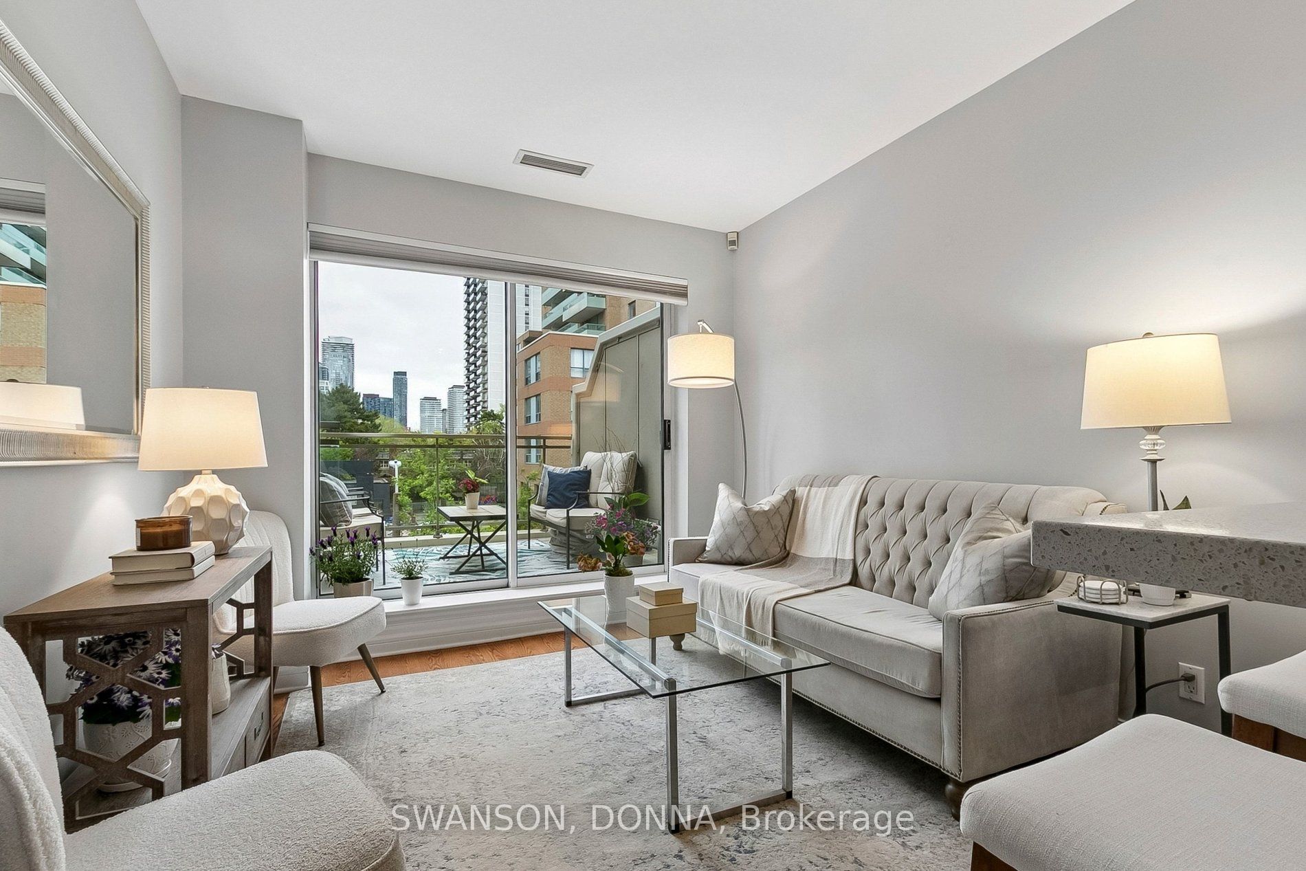 111 Merton Street 303, Toronto, ON M4S 3A7