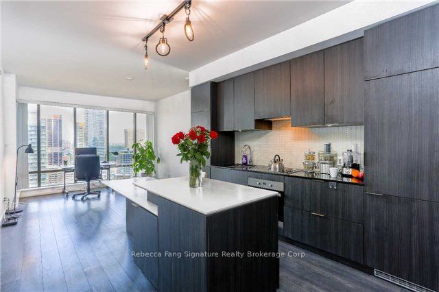 5 St. Joseph Street 2809, Toronto, ON M4Y 1Z3 photo 5