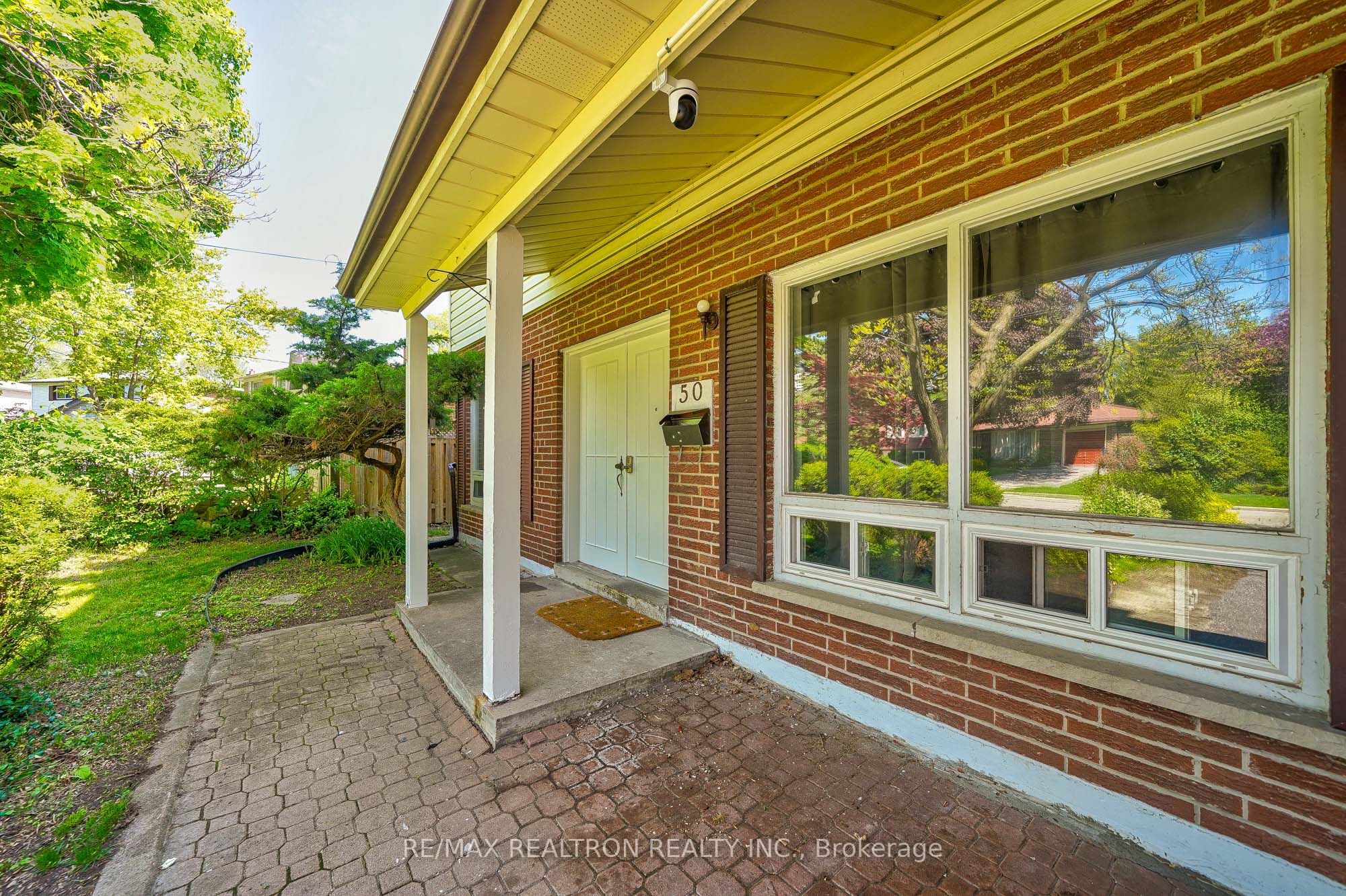 50 Axsmith Crescent, Toronto, ON M2J 3K3 photo 3