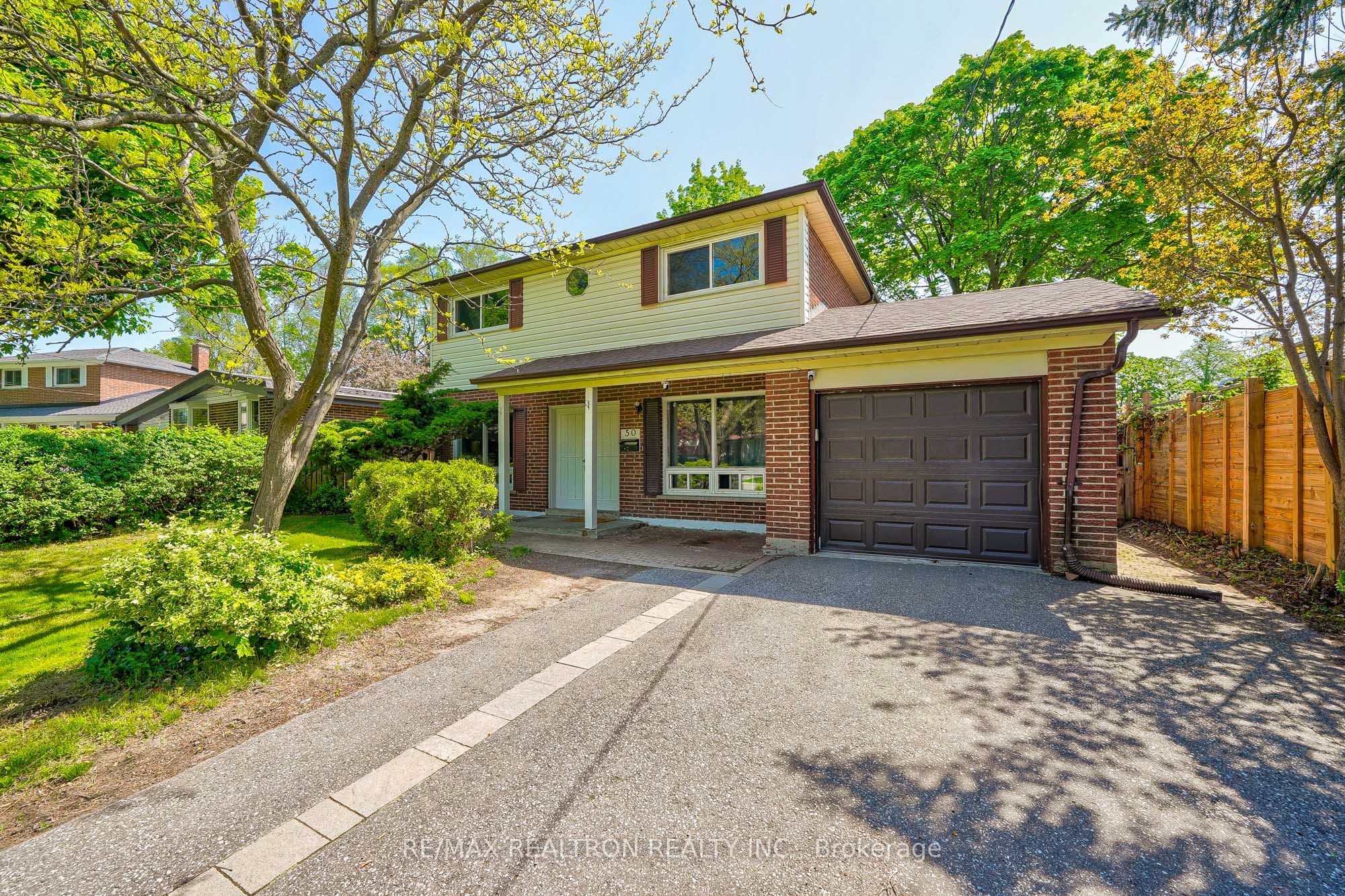 50 Axsmith Crescent, Toronto, ON M2J 3K3 photo 4