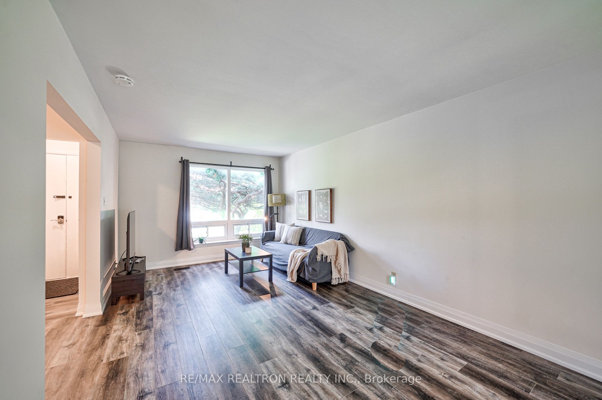 50 Axsmith Crescent, Toronto, ON M2J 3K3 photo 5