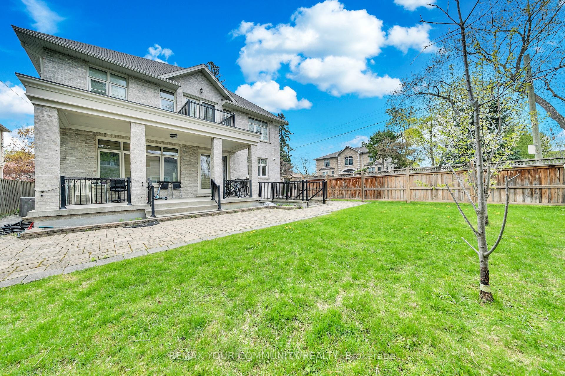 179 greenfield Avenue, Toronto, ON M2N 3E1 photo 2