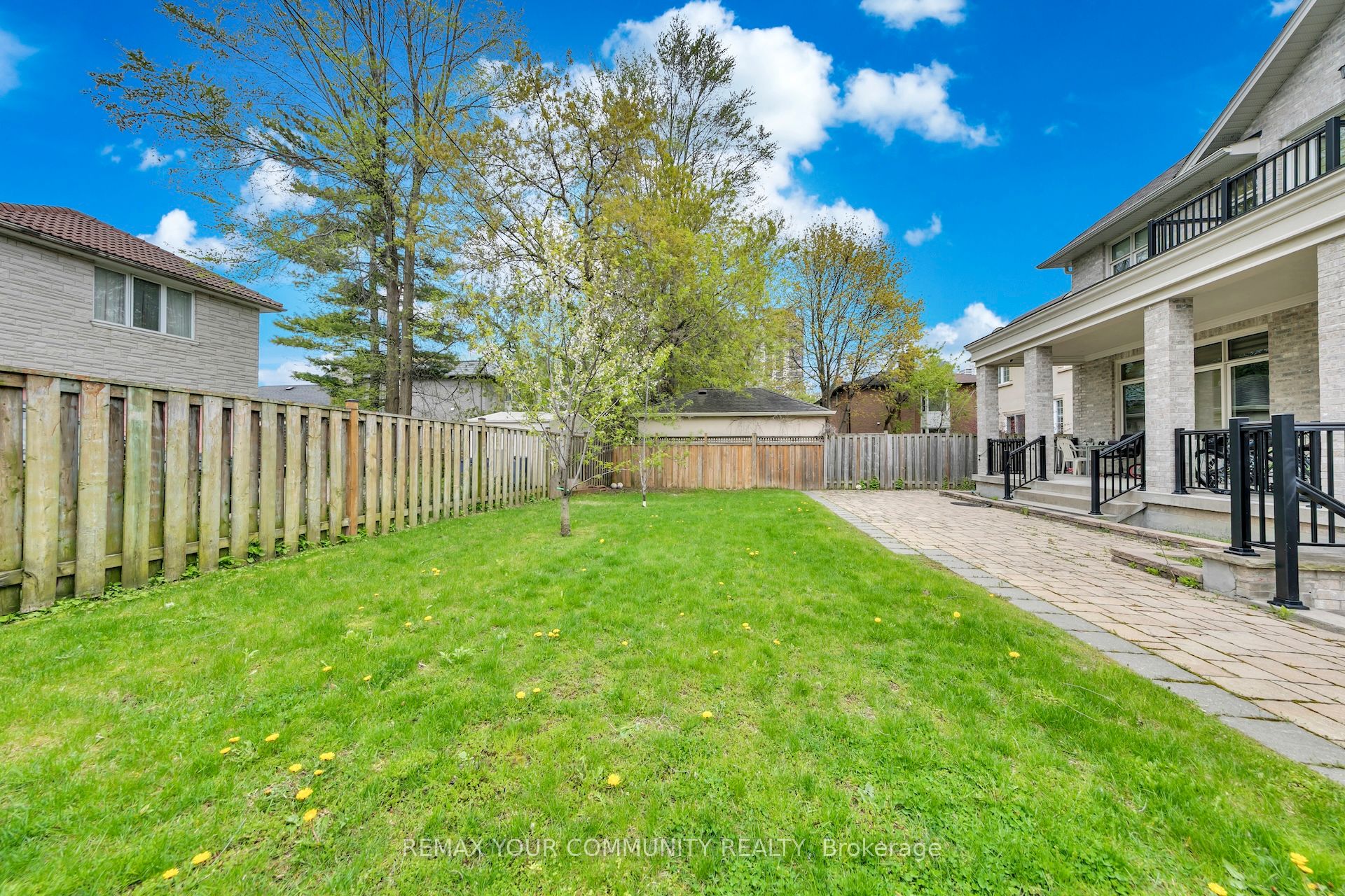 179 greenfield Avenue, Toronto, ON M2N 3E1 photo 4