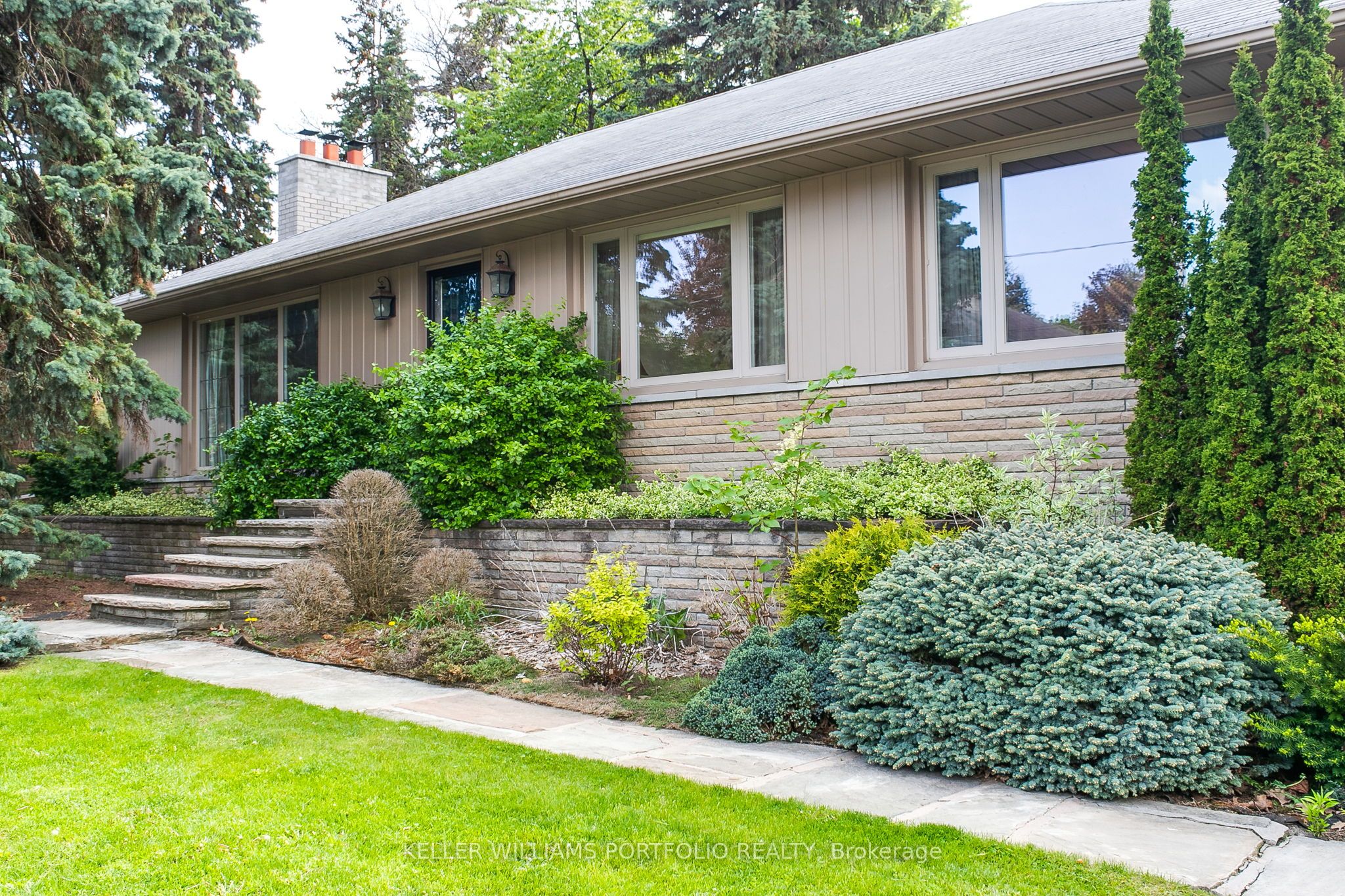 29 Winlock Park, Toronto, ON M2M 1Z1 photo 2
