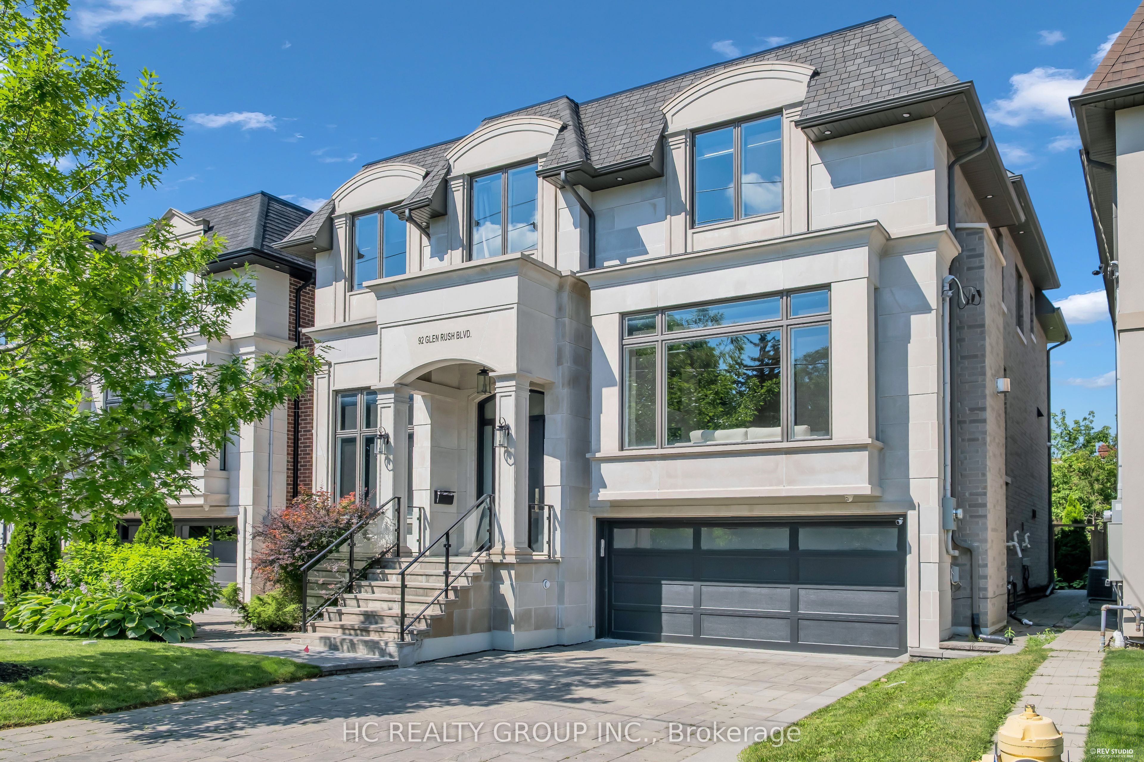 92 Glen Rush Boulevard, Toronto, ON M5N 2V1