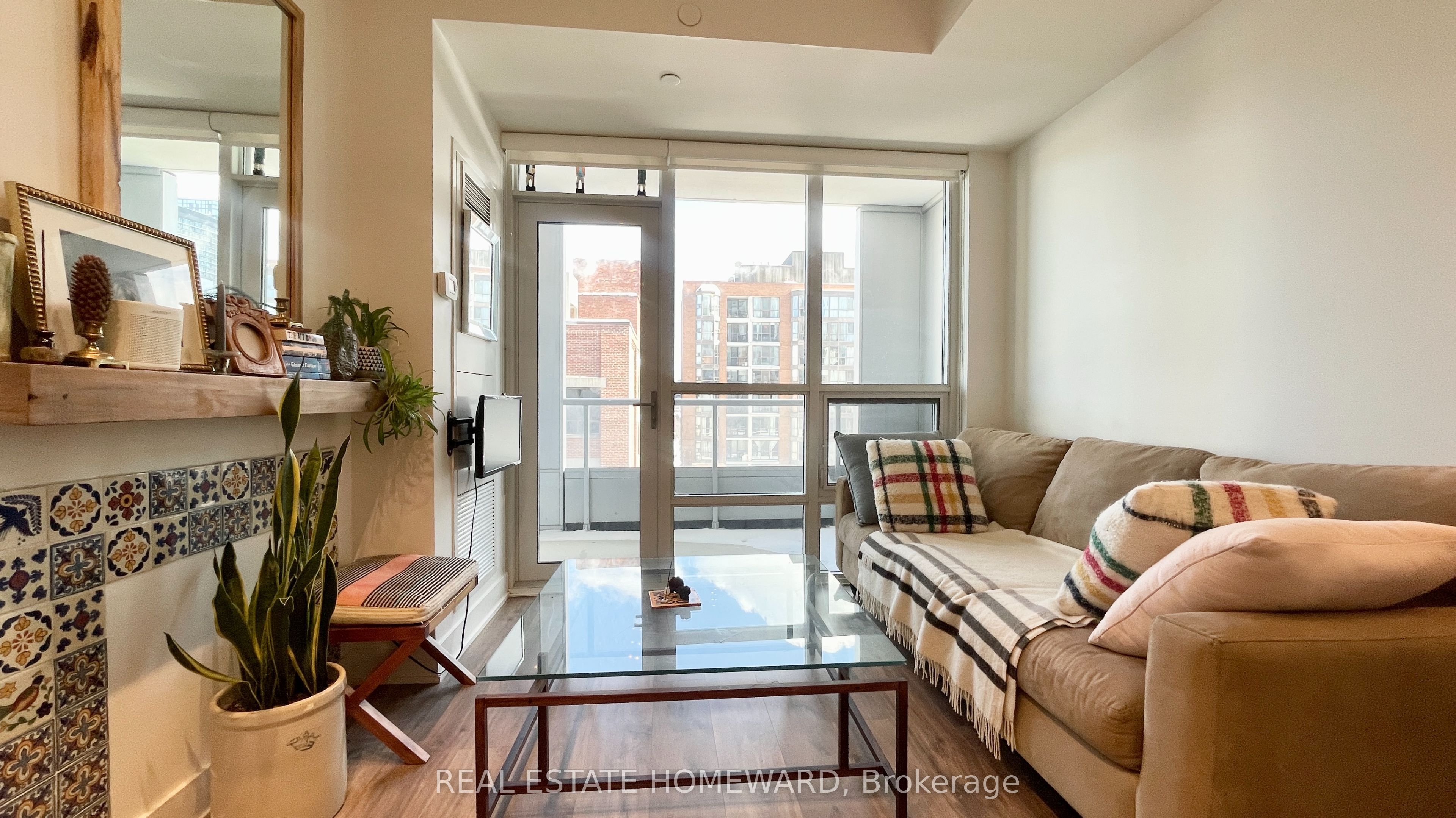 38 Cameron Street 610, Toronto, ON M5T 0C3 photo 4