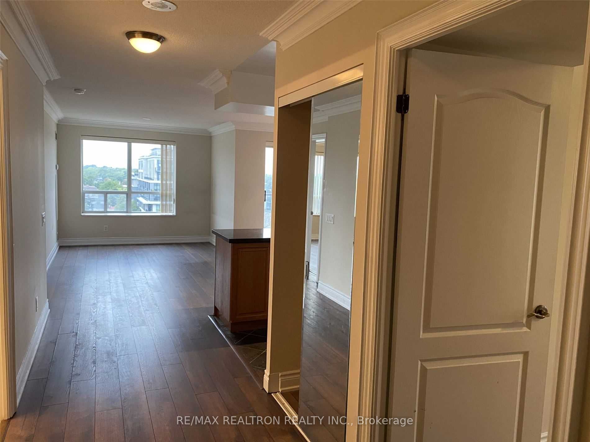 2 Clairtrell Road 1010, Toronto, ON M2N 7H5 photo 5