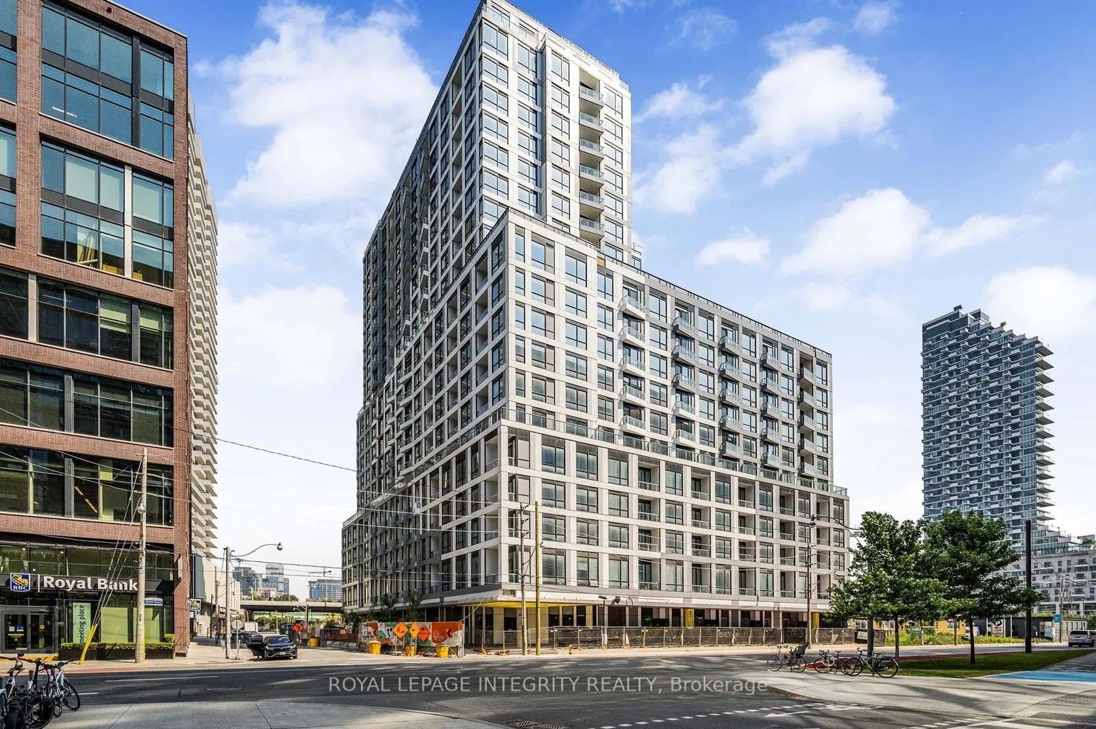 15 Richardson Street 1305, Toronto, ON M5A 0Y5