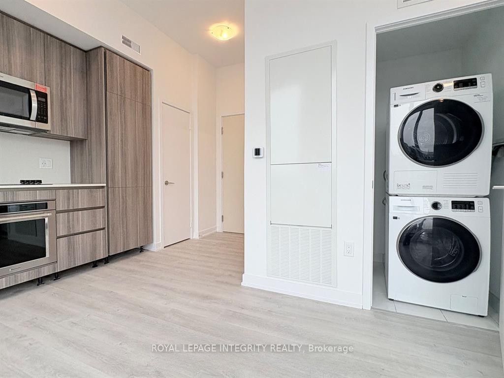 15 Richardson Street 1305, Toronto, ON M5A 0Y5 photo 4