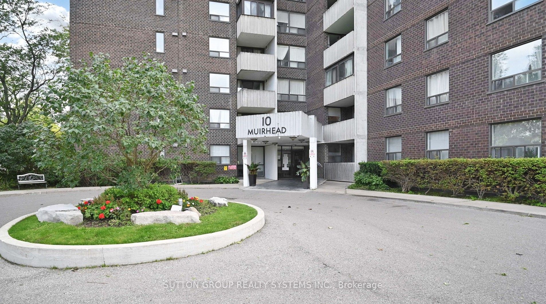 10 Muirhead Road 806, Toronto, ON M2J 4P9 photo 2