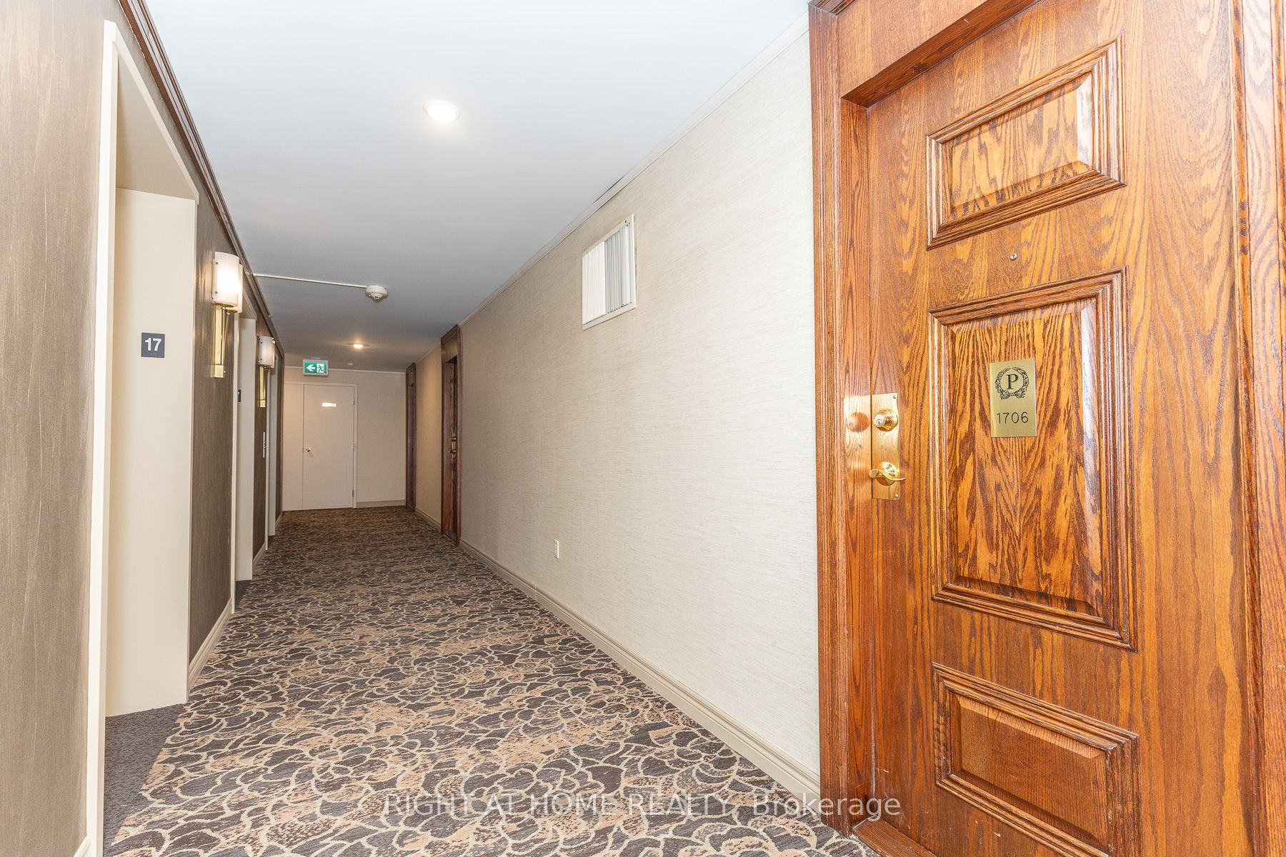 3 Pemberton Avenue 1706, Toronto, ON M2M 4M1 photo 5