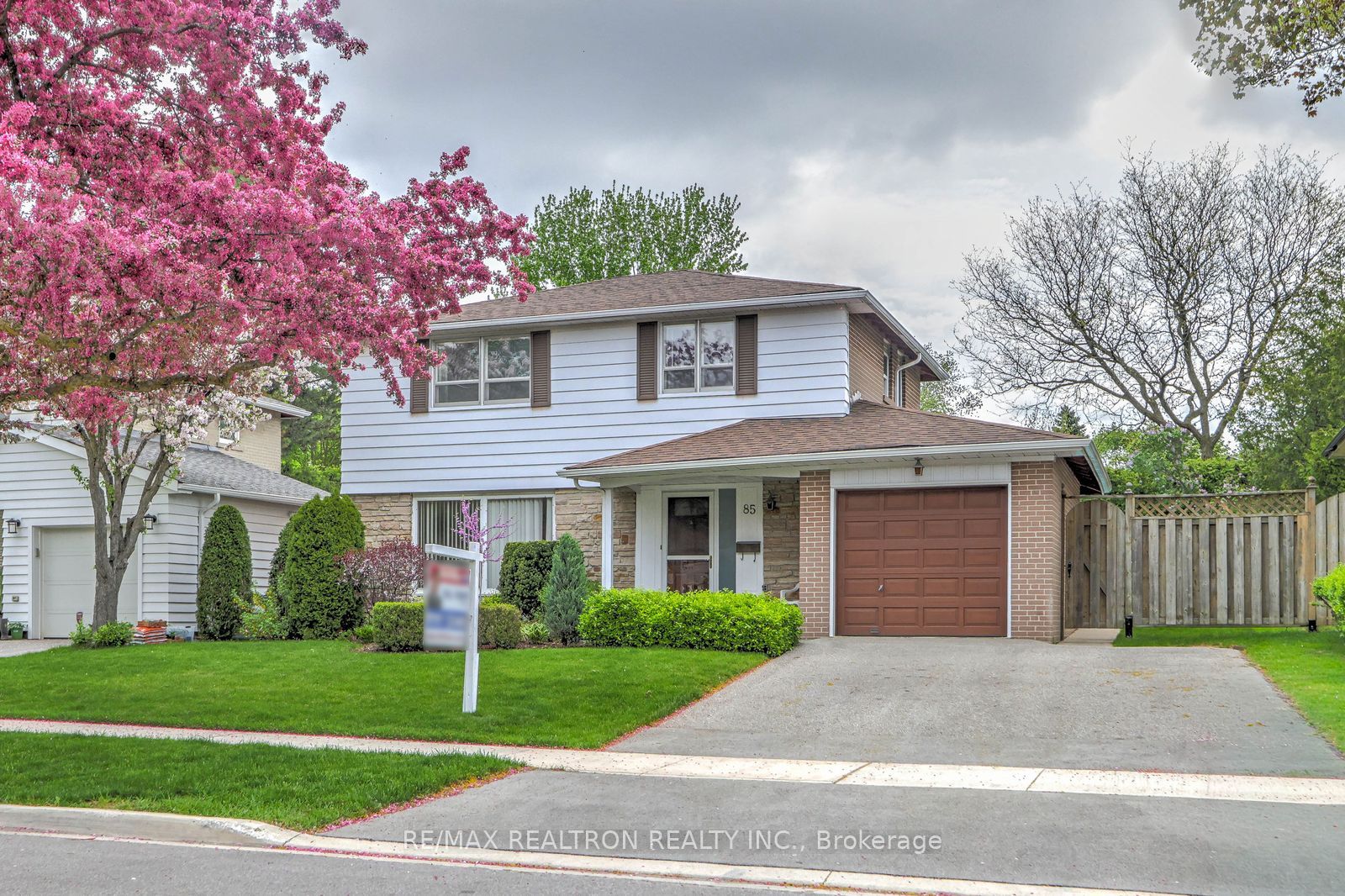 85 Clansman Boulevard, Toronto, ON M2H 1X7 photo 3