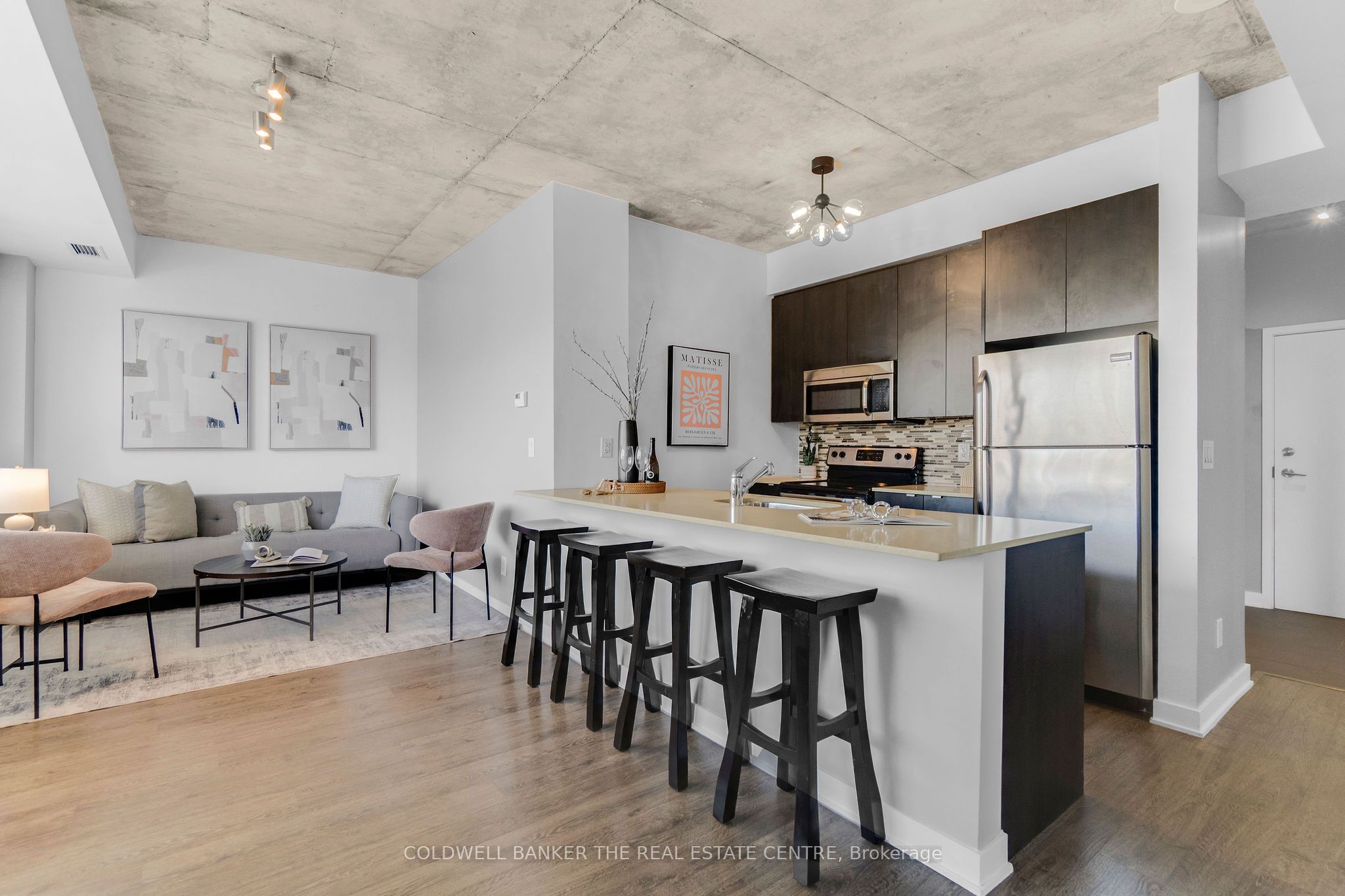 400 Wellington Street W 802, Toronto, ON M5V 0B5 photo 2