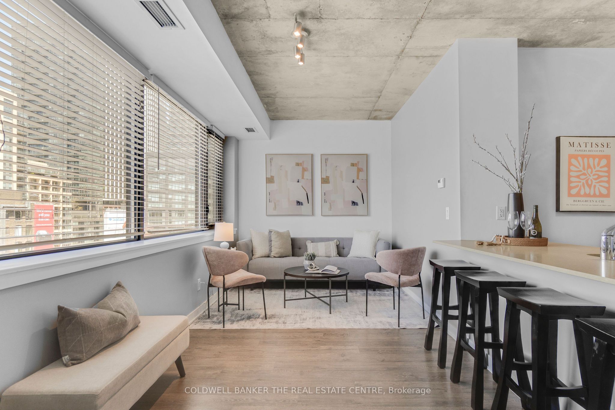 400 Wellington Street W 802, Toronto, ON M5V 0B5 photo 4