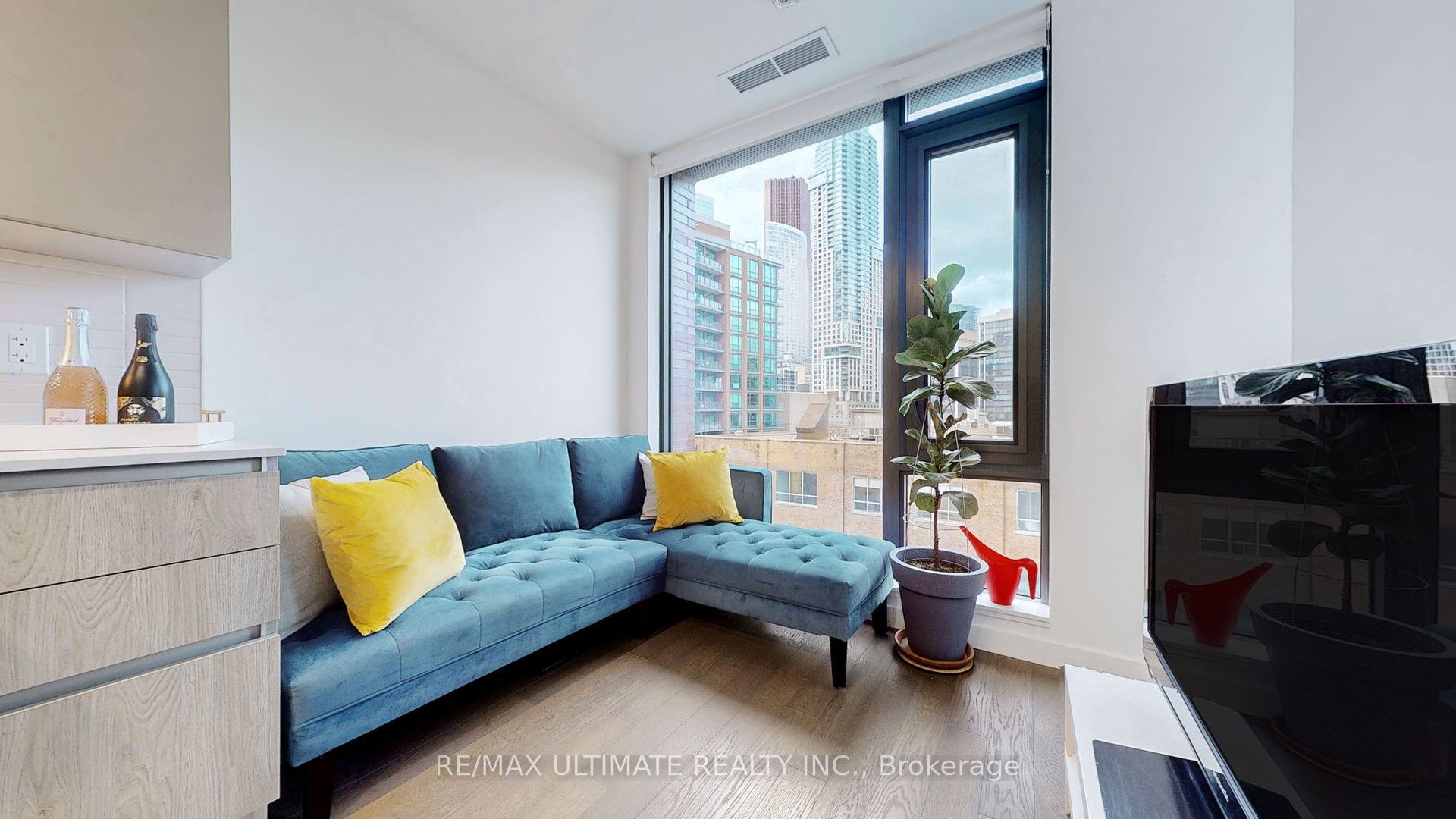 2A Church Street 708, Toronto, ON M5E 0E1 photo 3