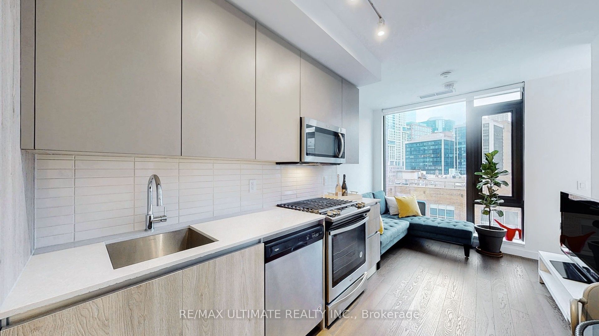 2A Church Street 708, Toronto, ON M5E 0E1 photo 4