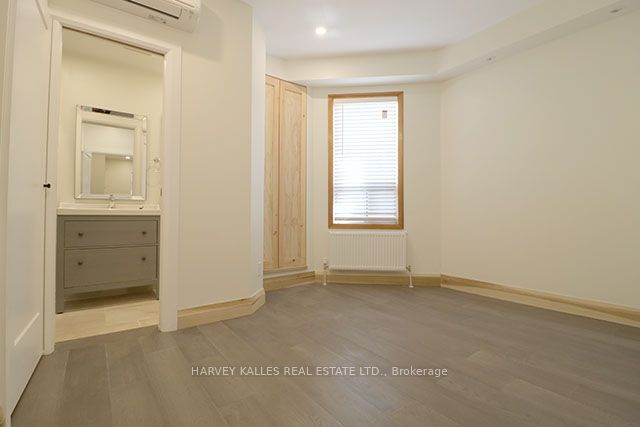 488 Lansdowne Avenue Main, Toronto, ON M6H 3Y3 photo 5