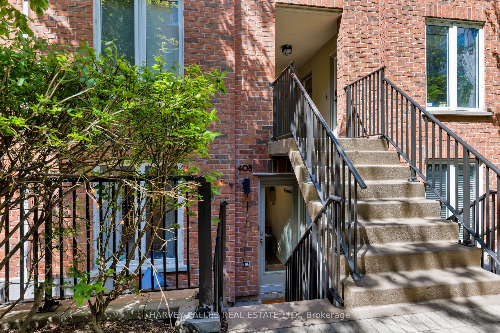 29 Canniff Street 405, Toronto, ON M6K 3M5 photo 4