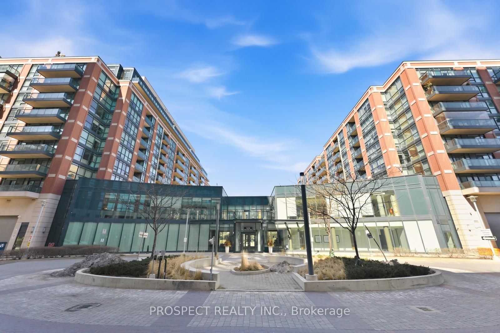 525 Wilson Avenue 129, Toronto, ON M3H 0A7