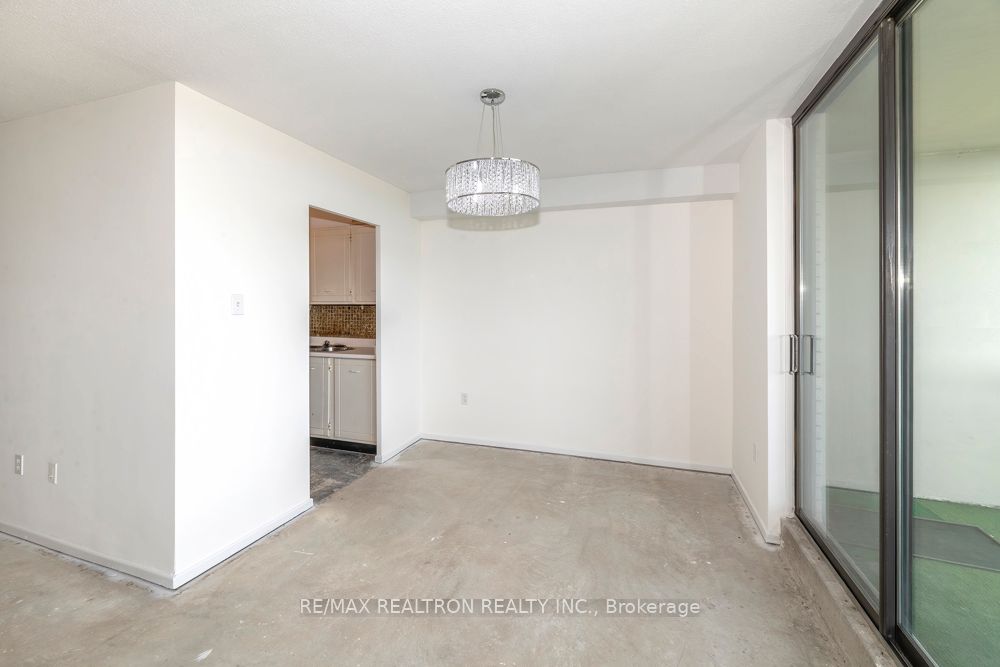 350 Seneca Hill Drive 1602, Toronto, ON M2J 4S7 photo 4