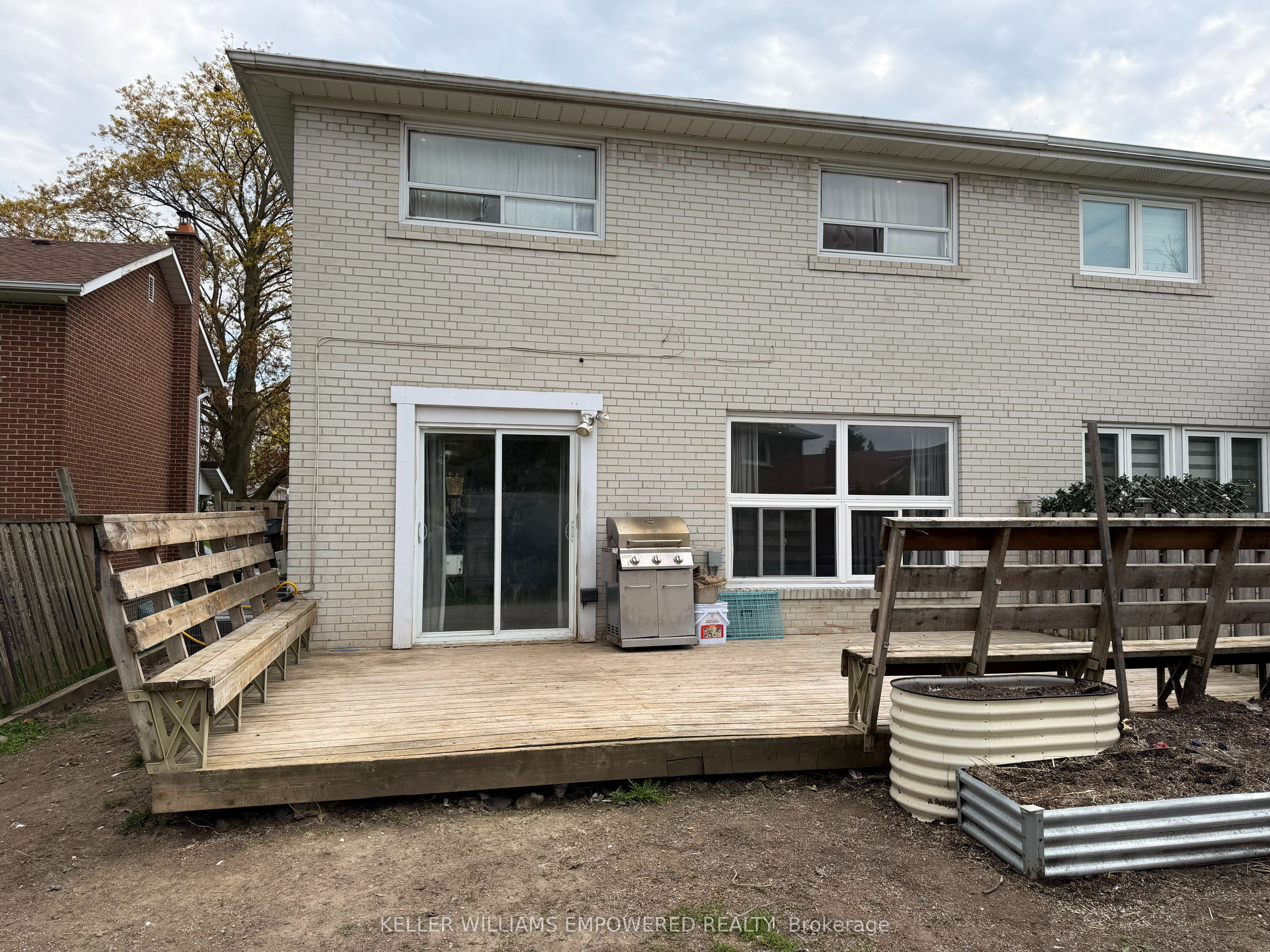 52 Endsleigh Crescent, Toronto, ON M2J 3N6 photo 4