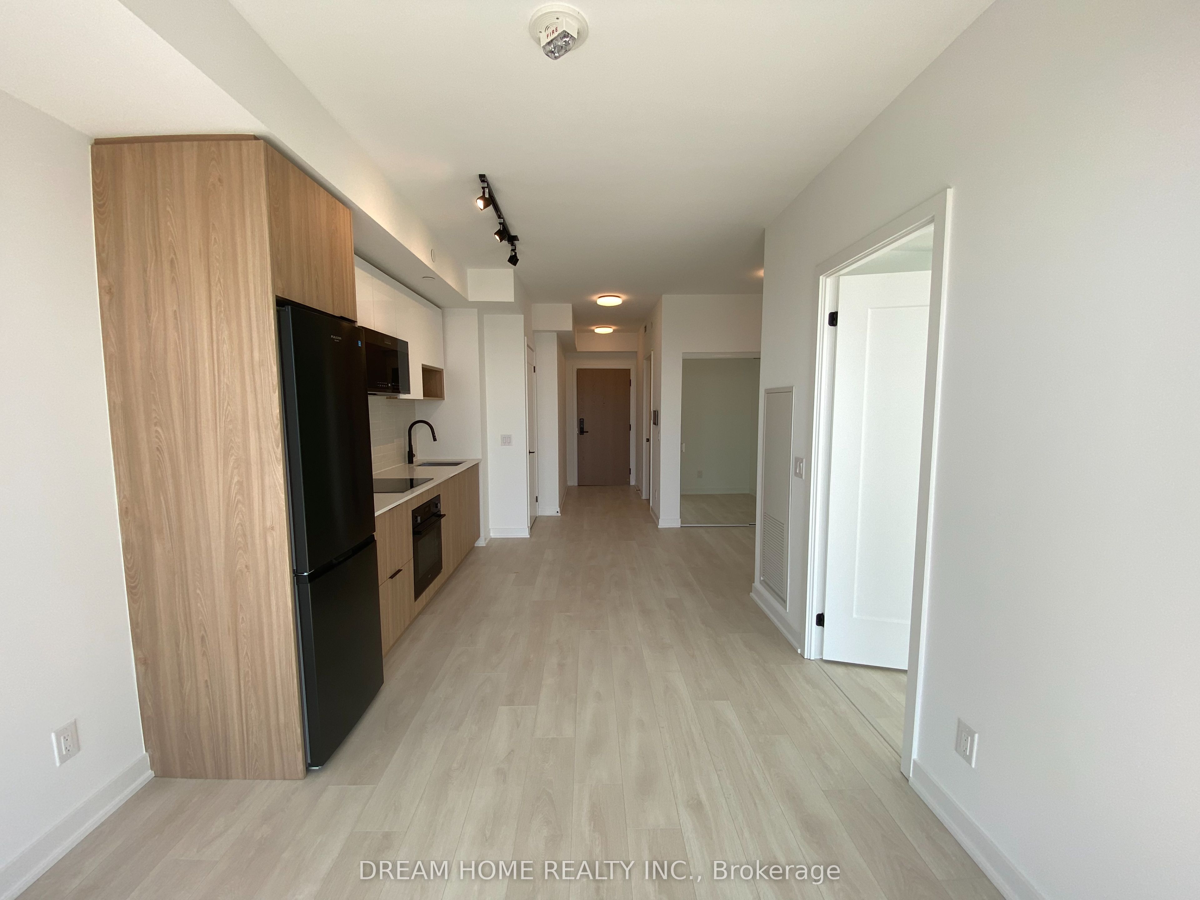 5 Defries Street 2503, Toronto, ON M5A 0W7 photo 4