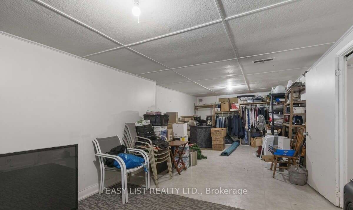 41 Churchill Avenue, Toronto, ON M2N 1Y6 photo 4