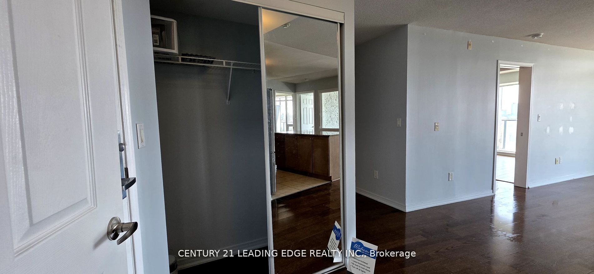 18 Valley Woods Road PH204, Toronto, ON M3A 0A1 photo 4