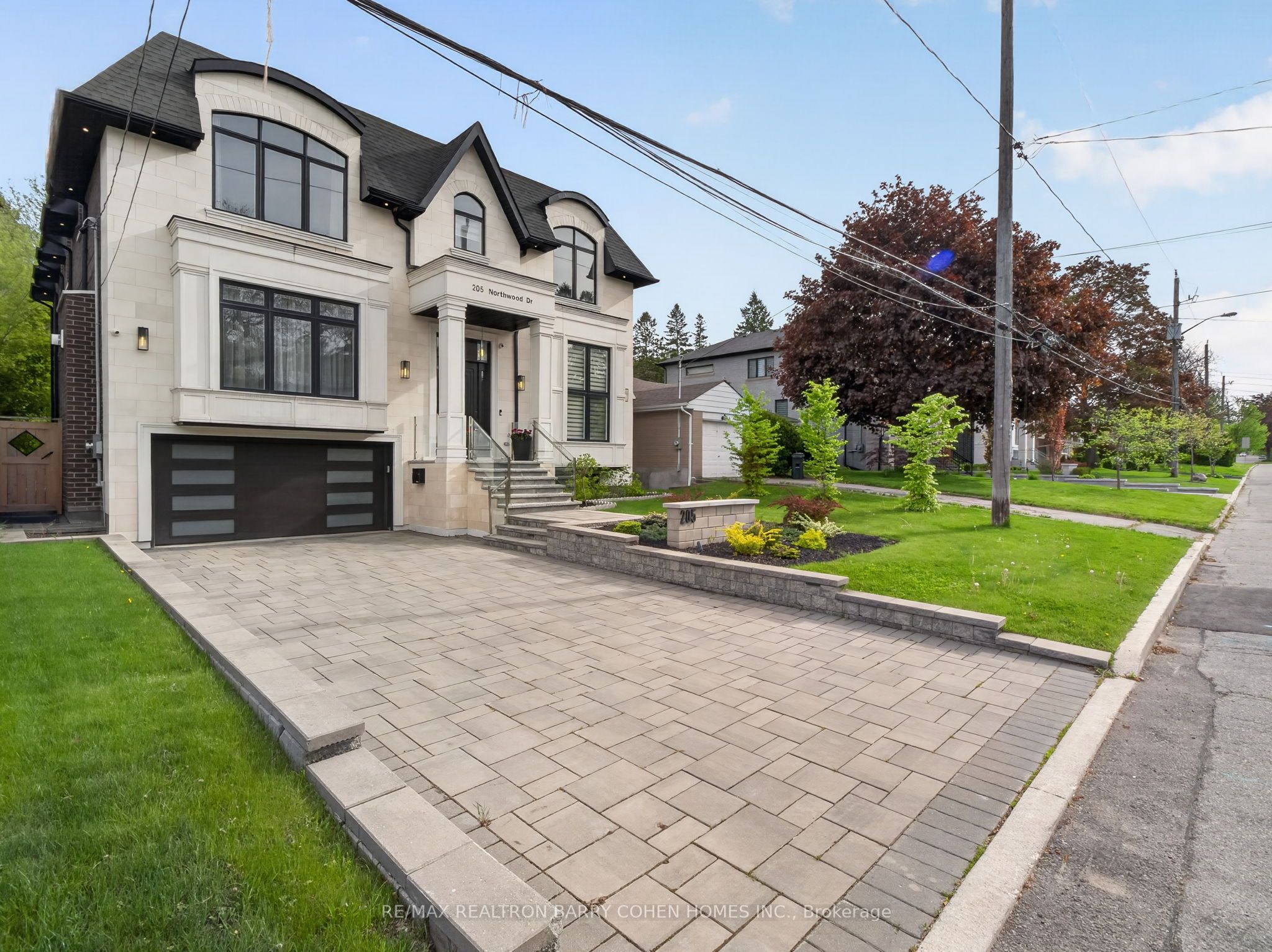 205 Northwood Drive, Toronto, ON M2M 2K5 photo 3