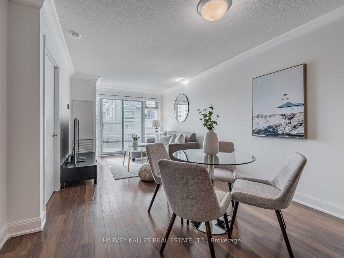 2191 Yonge Street 504, Toronto, ON M4S 3H8 photo 2