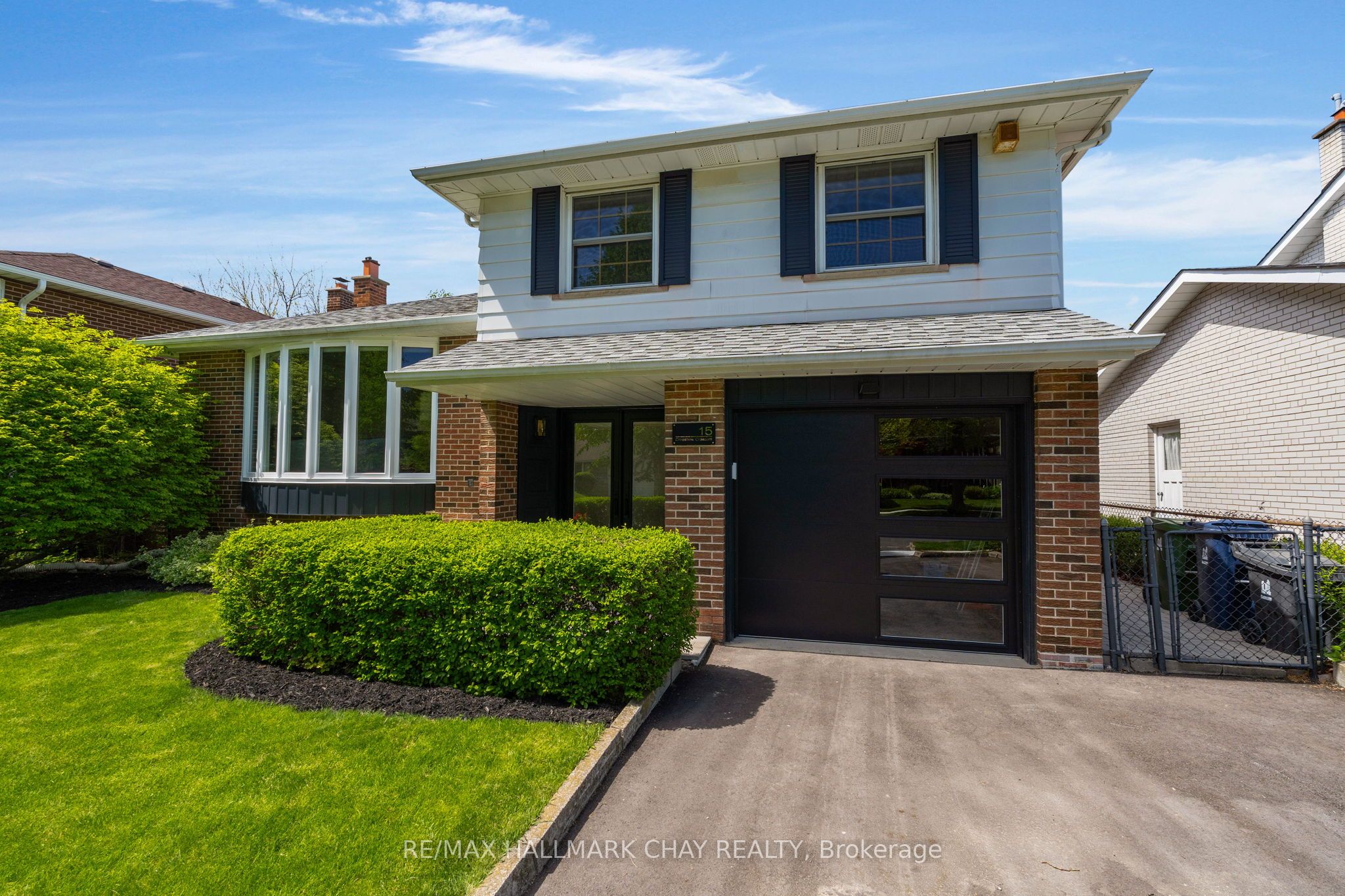 15 Crossbow Crescent, Toronto, ON M2J 3M3 photo 4