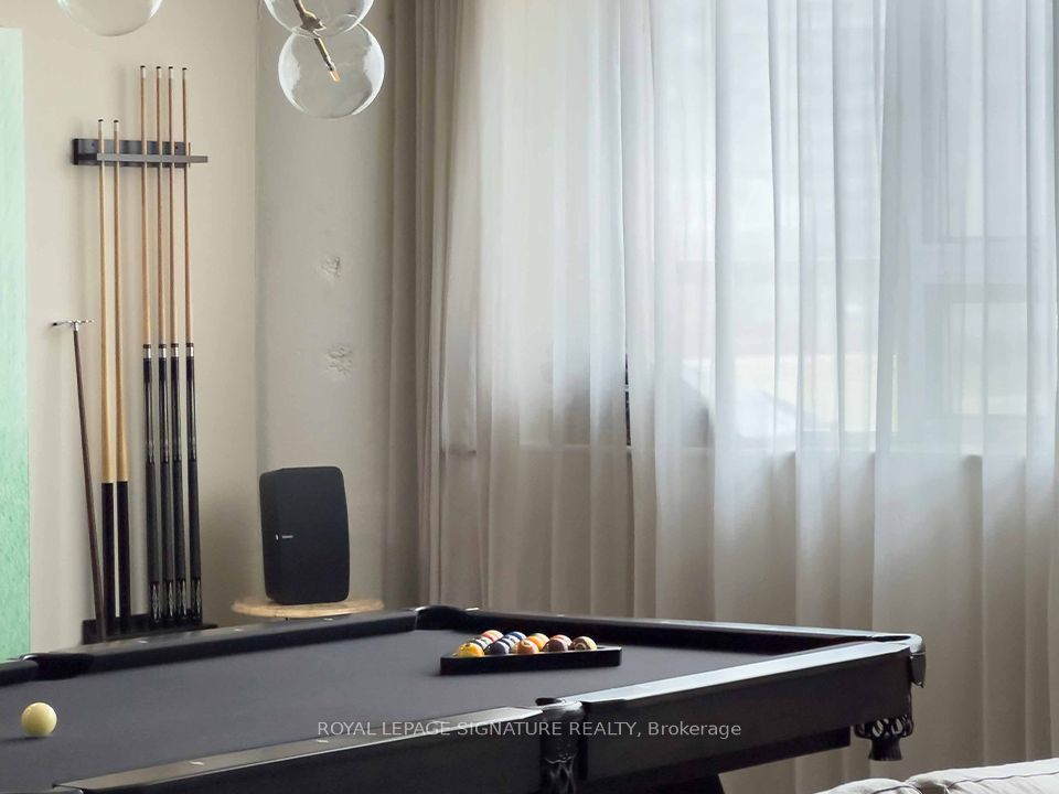 155 Dalhousie Street 655, Toronto, ON M5B 2P7 photo 4