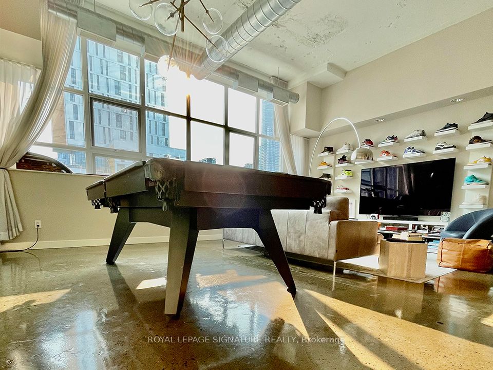 155 Dalhousie Street 655, Toronto, ON M5B 2P7 photo 5
