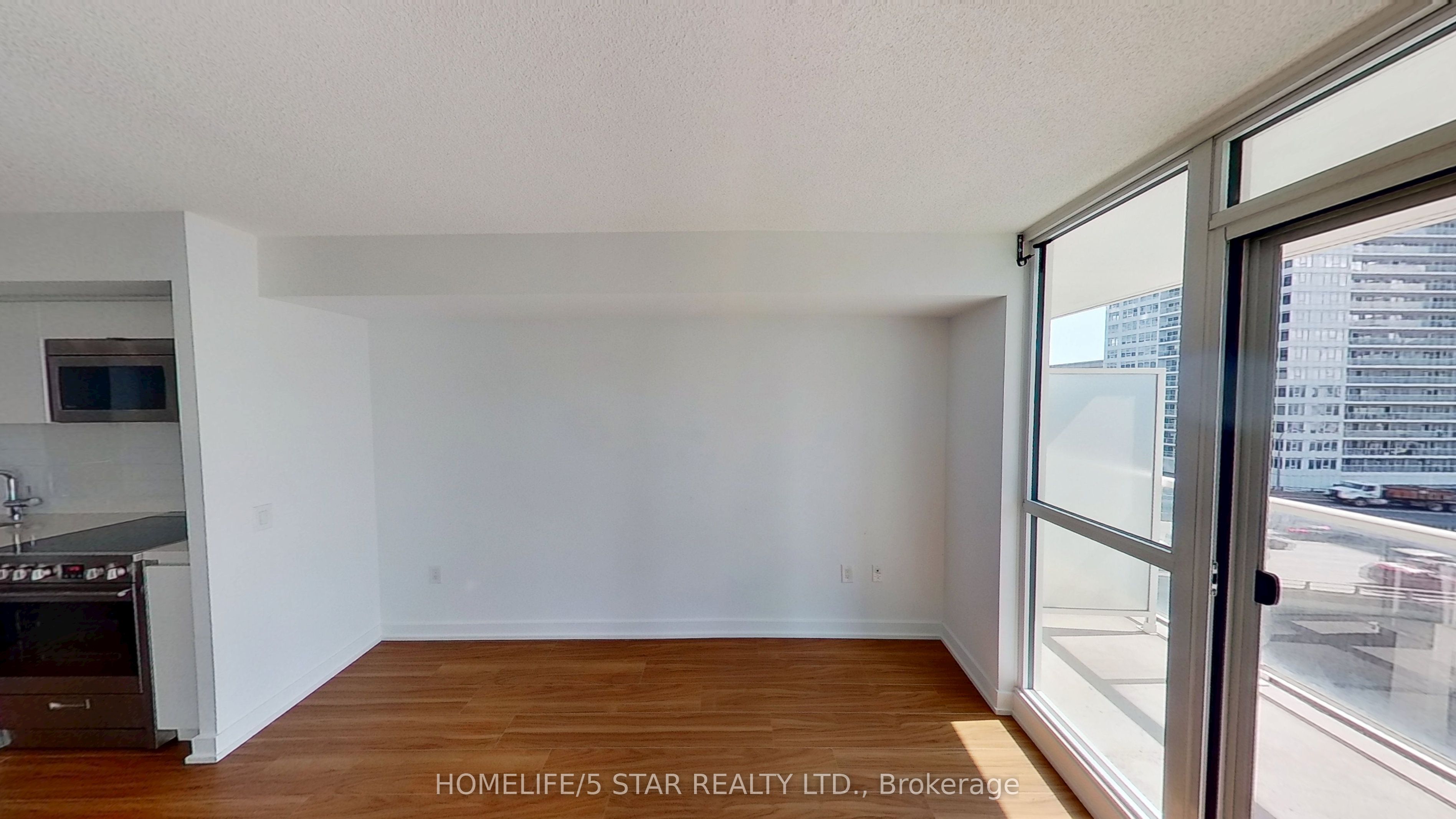 75 QUEENS WHARF Road 910, Toronto, ON M5V 0J8 photo 5