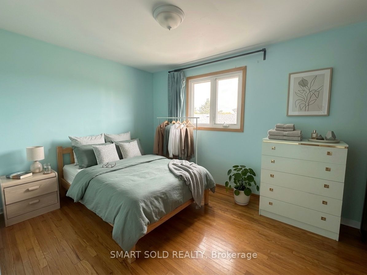 243 Shawnee Circle, Toronto, ON M2H 2Y3 photo 4