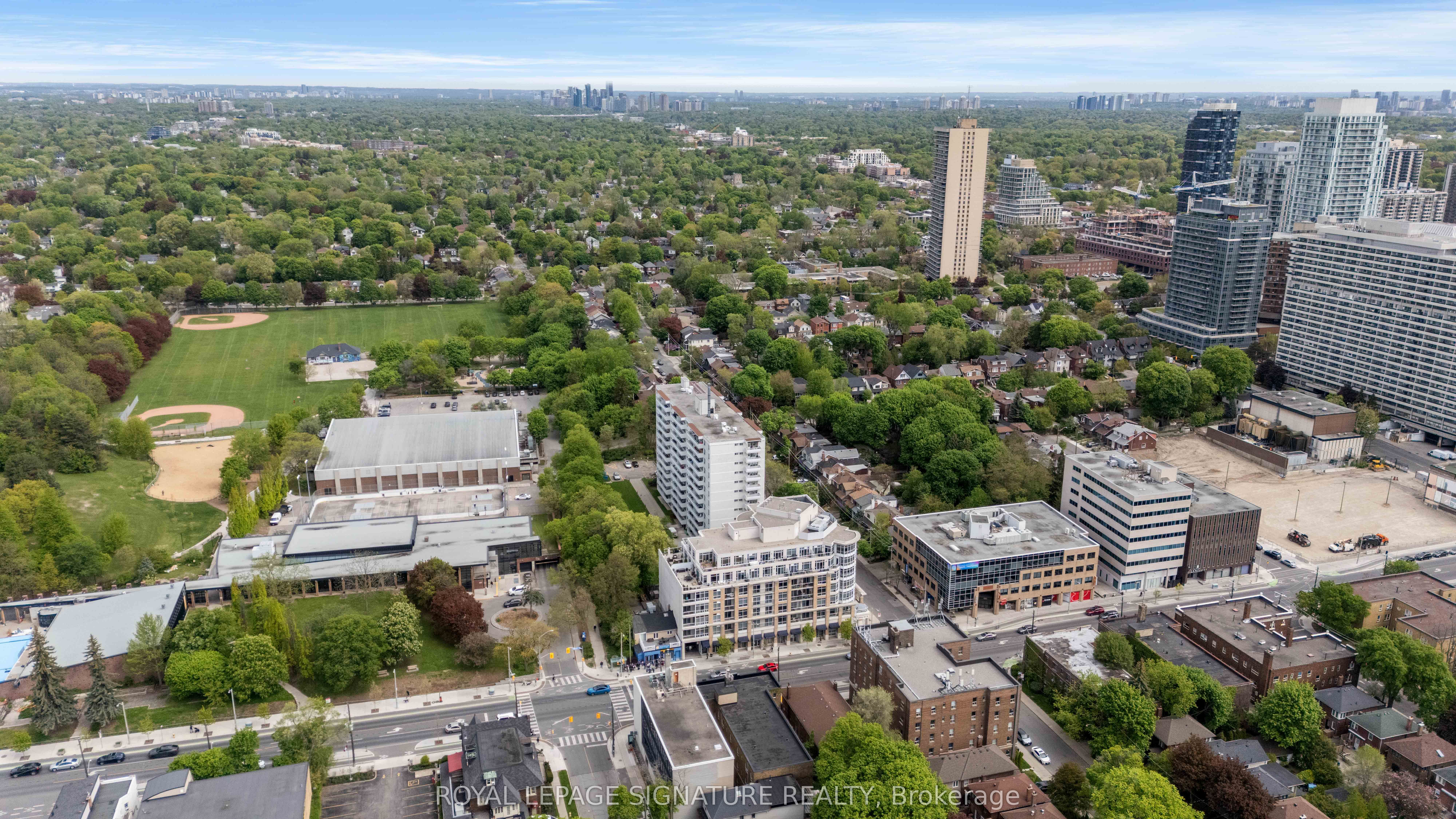 2 Edith Drive 307, Toronto, ON M4R 2H7 photo 3